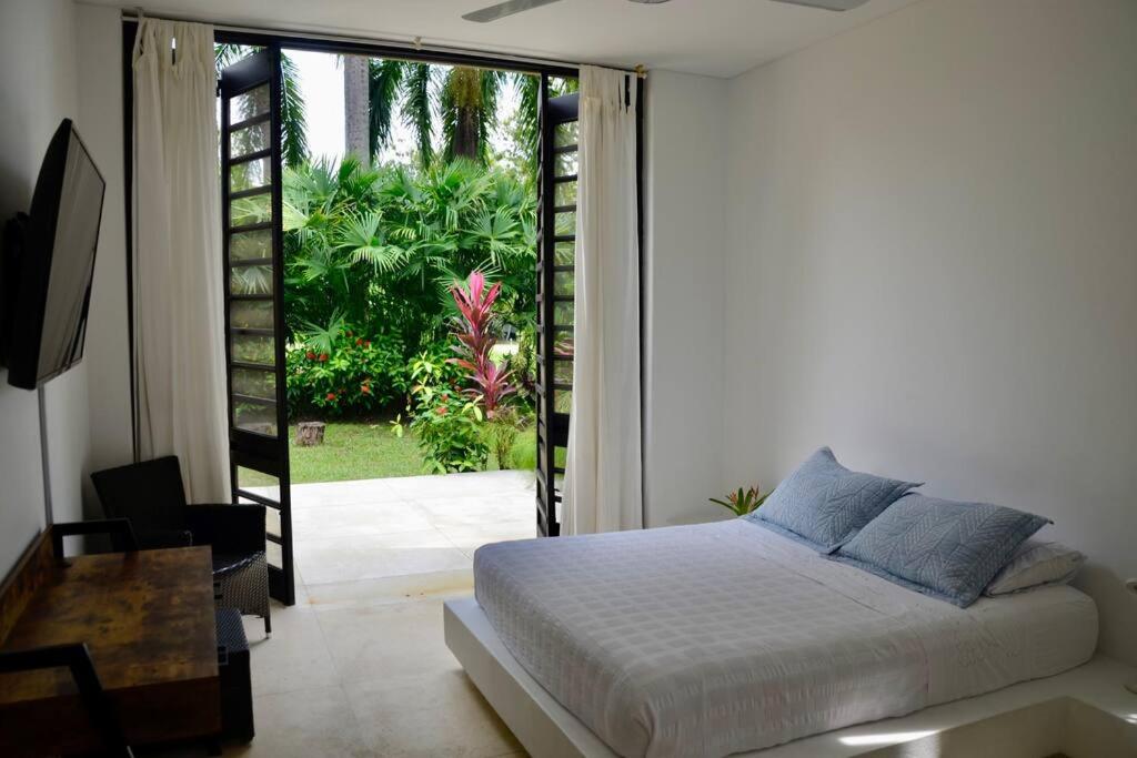 Casa en Club Mesa de Yeguas Anapoima Cun