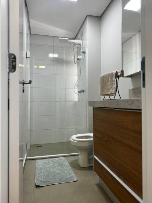 Apartamento Novo e Completo no Centro de Foz