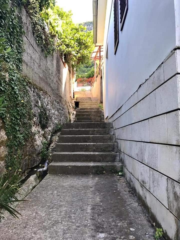 Apartmani Njivice