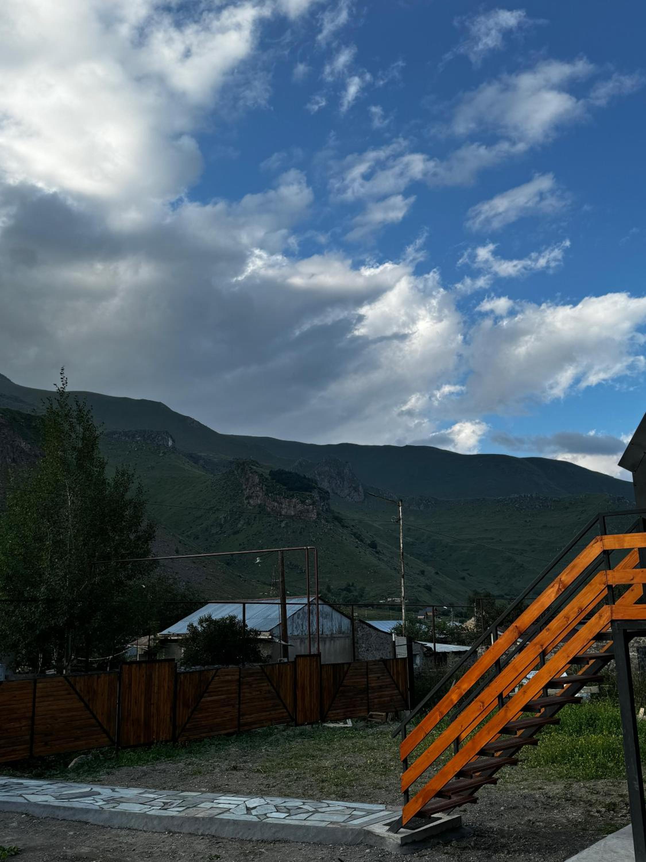 Andezit Kazbegi