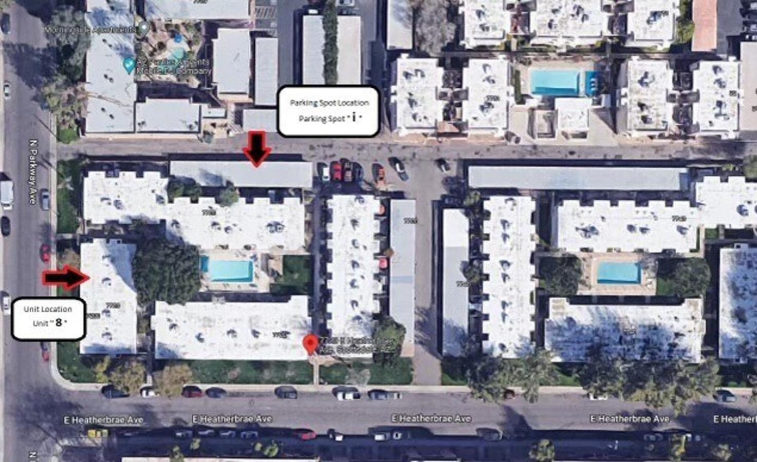Modern-industrial Old Town Condo Wpool, & Wd view 5