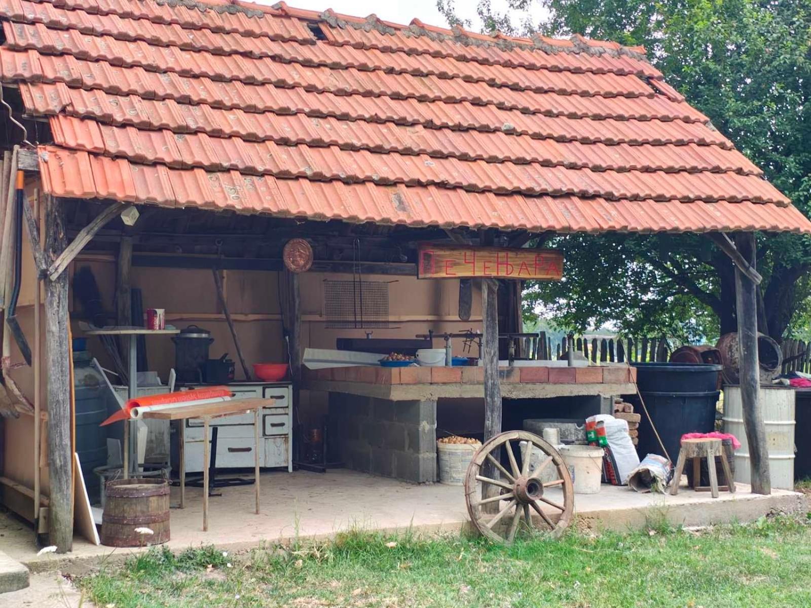 Domacinstvo Jelkici