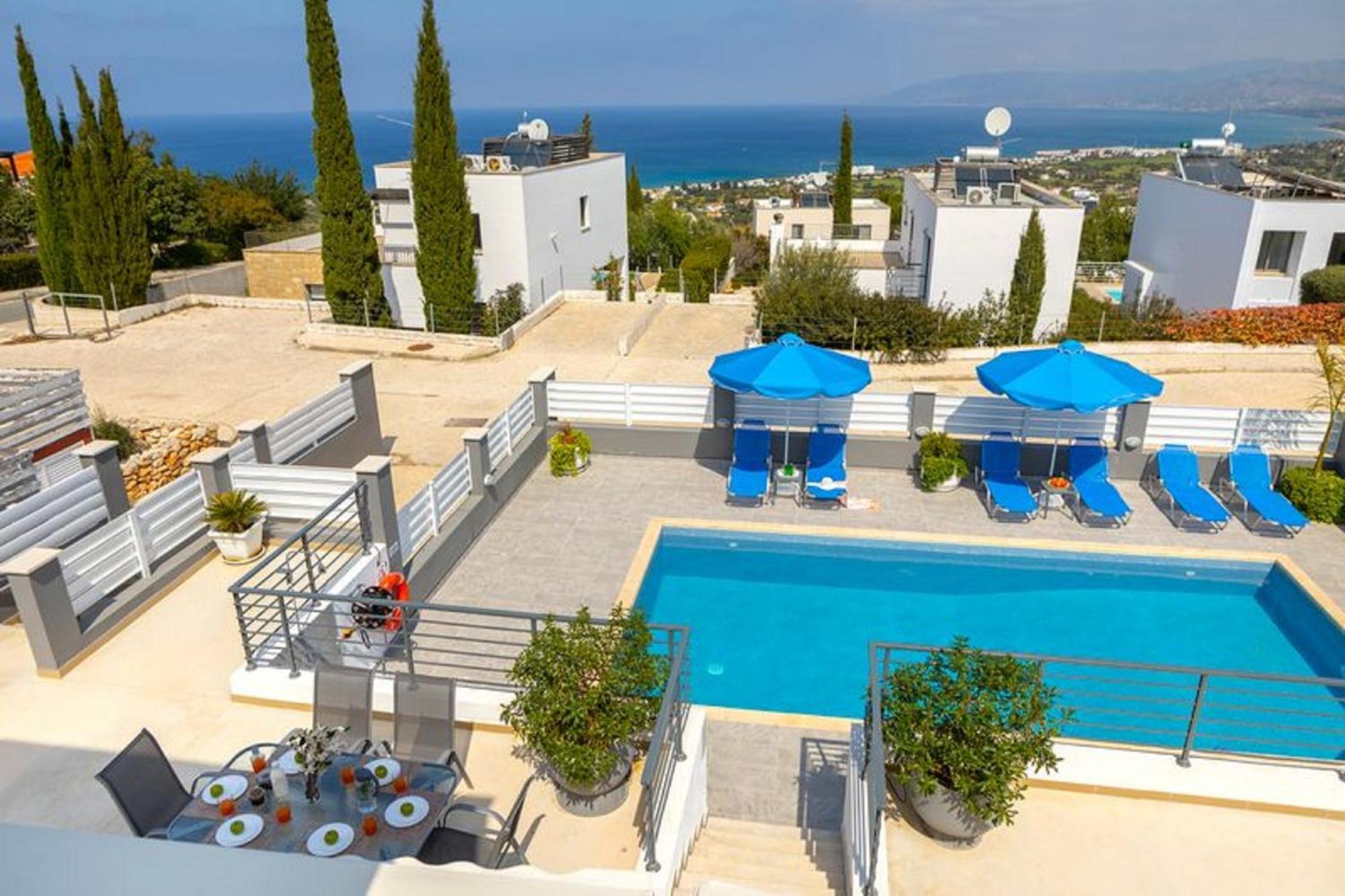 Lenia's Sea View Villa