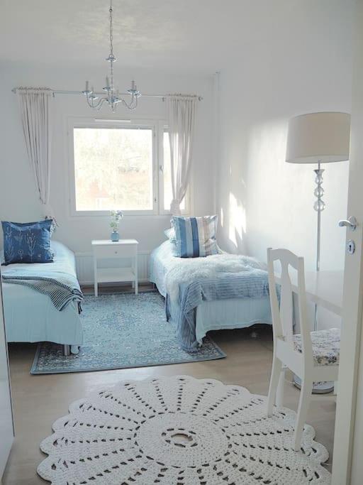 Spacious apartment with balcony and great location