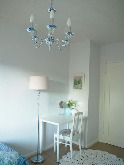 Spacious apartment with balcony and great location