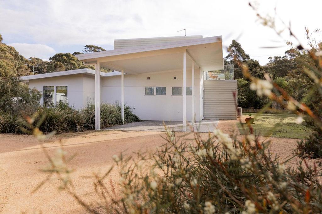 Baileys Beach House