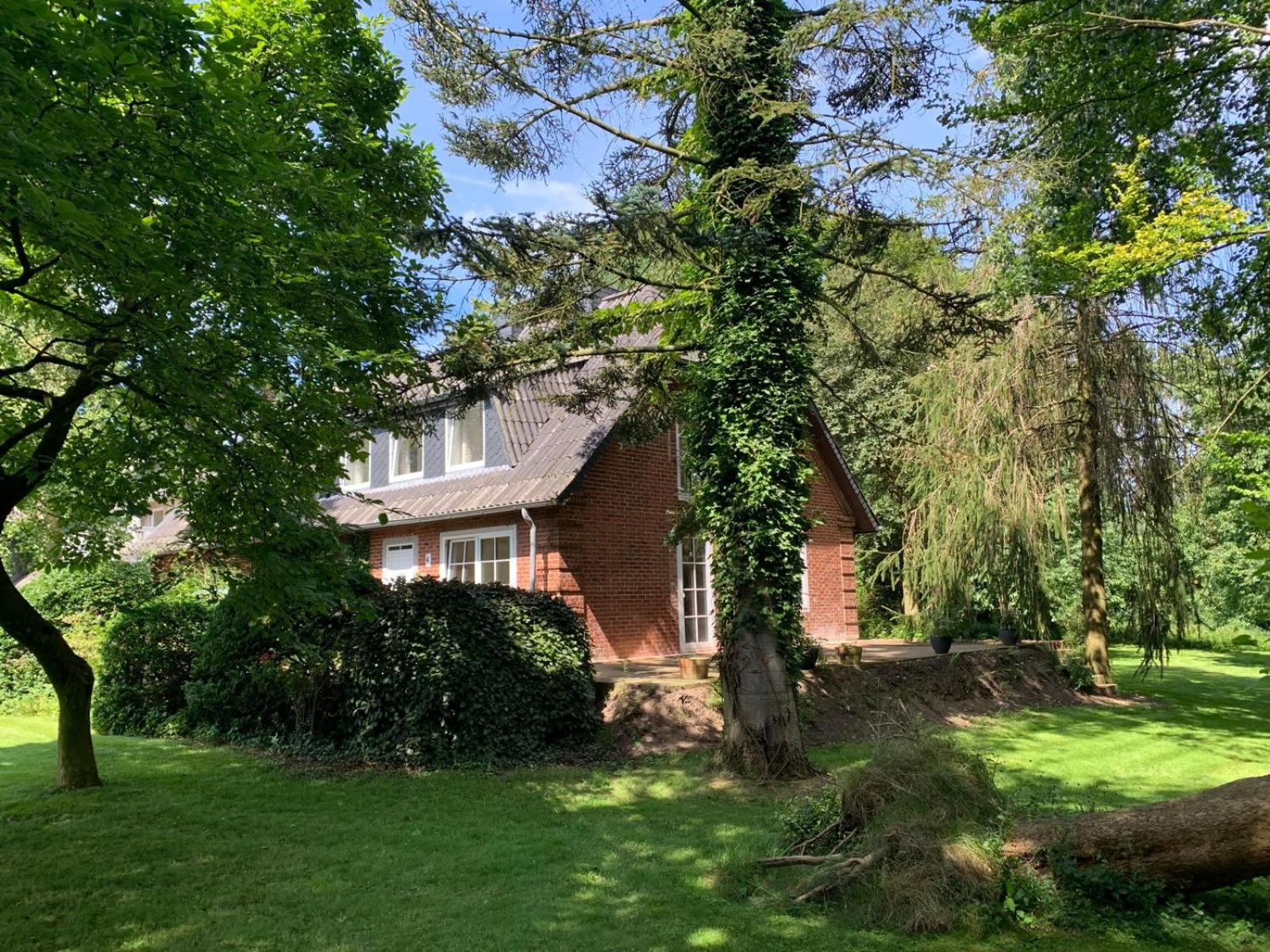 Ferienwohnung auf einem Resthof zentral gelegen mit viel Natur und Tieren