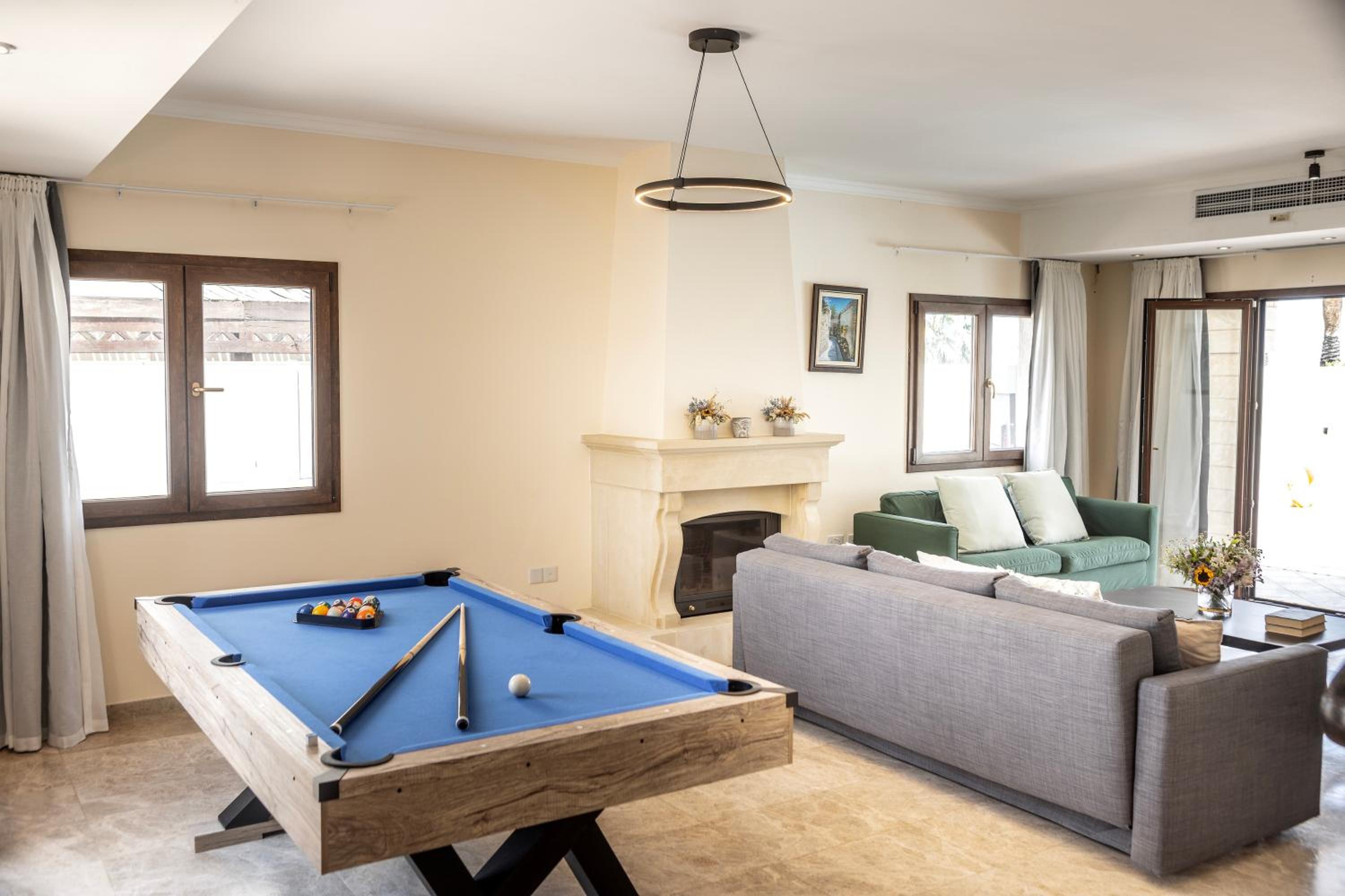 SunnyVillas: 4BR SeaFront Villa*Private Pool*BW44