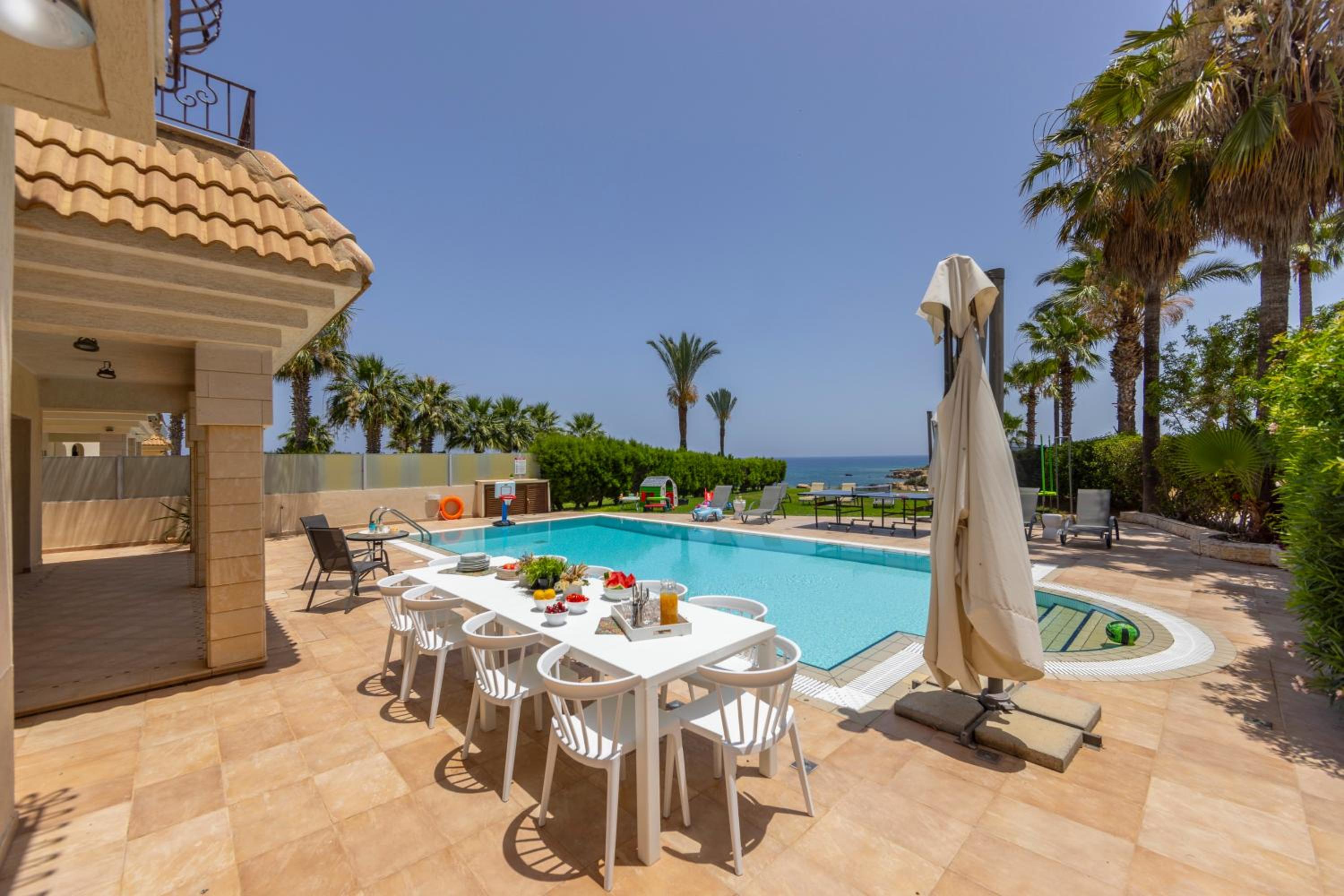 SunnyVillas: 4BR SeaFront Villa*Private Pool*BW44