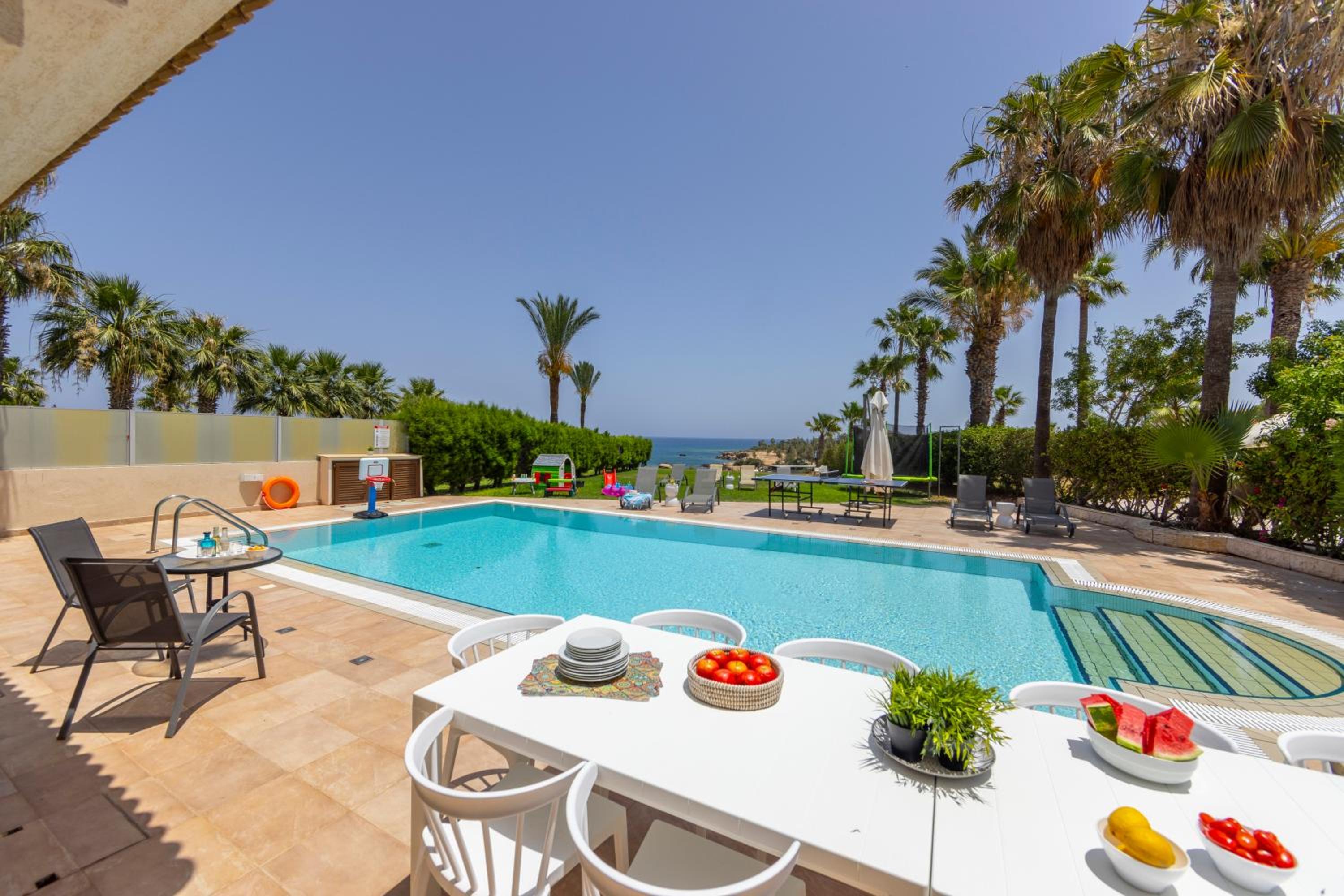 SunnyVillas: 4BR SeaFront Villa*Private Pool*BW44