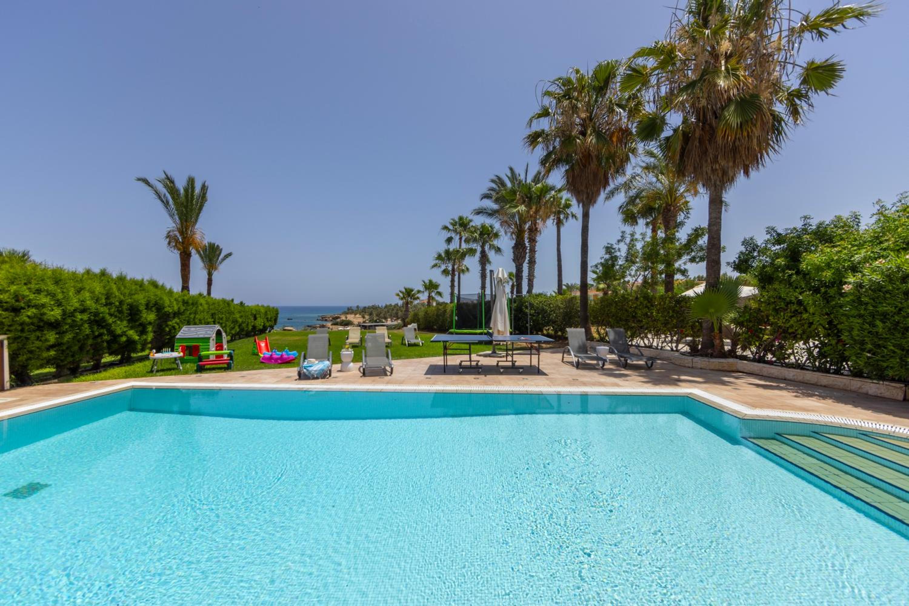 SunnyVillas: 4BR SeaFront Villa*Private Pool*BW44