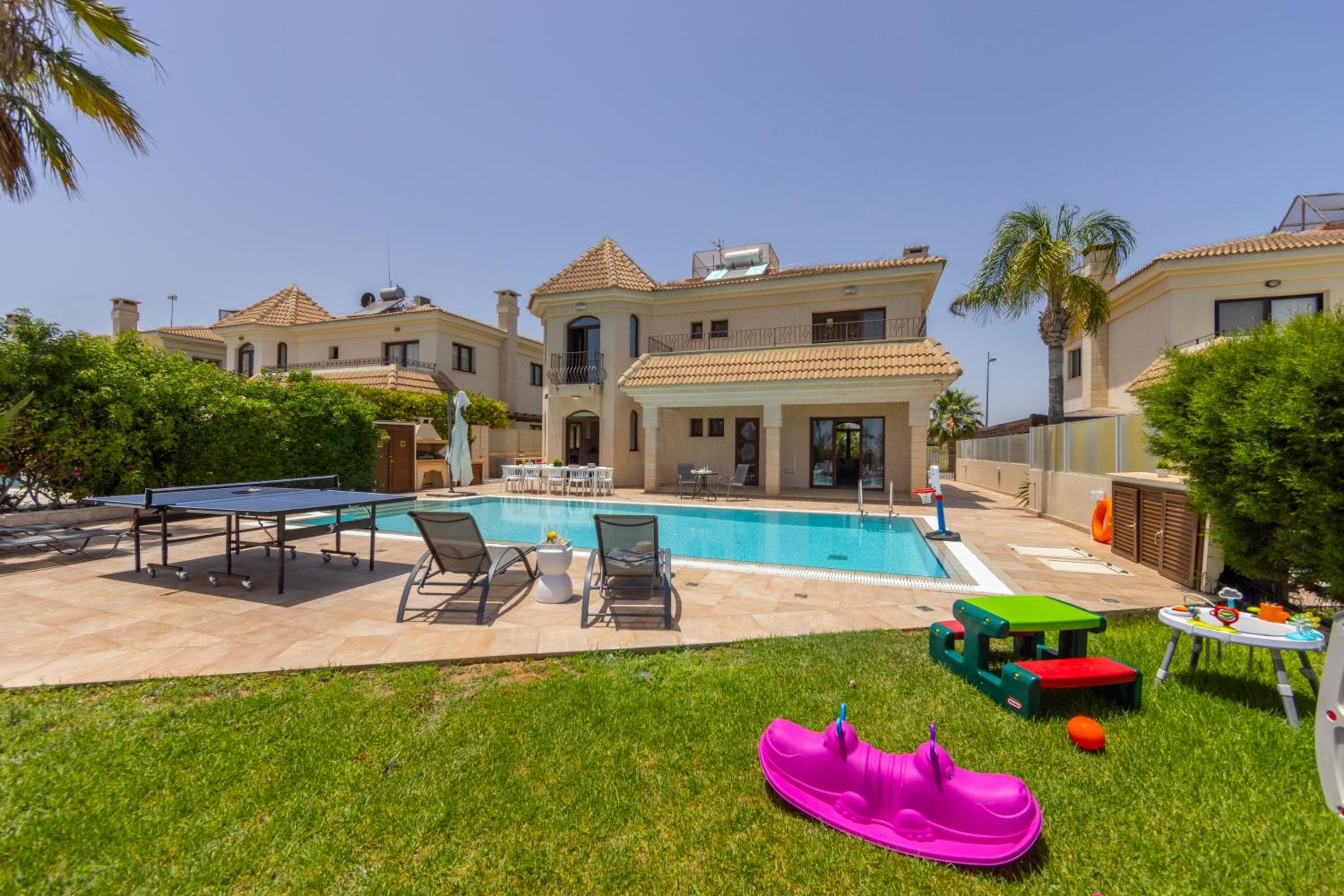 SunnyVillas: 4BR SeaFront Villa*Private Pool*BW44