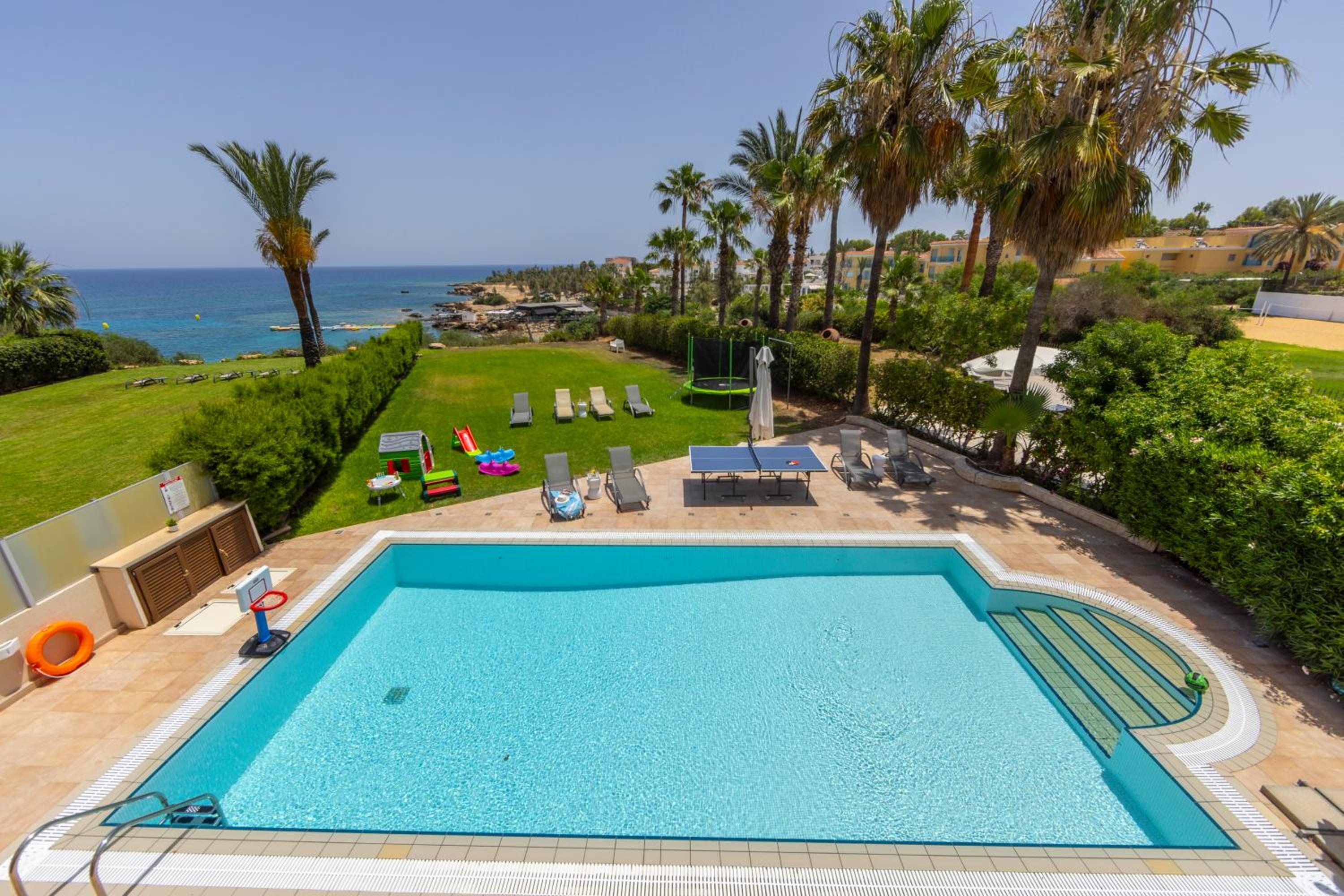 SunnyVillas: 4BR SeaFront Villa*Private Pool*BW44