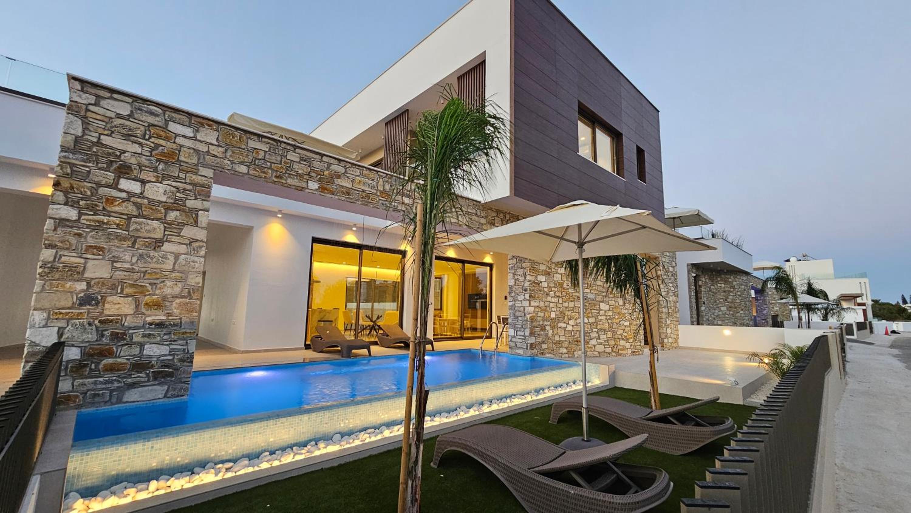 STAY Oasis Luxury Villas