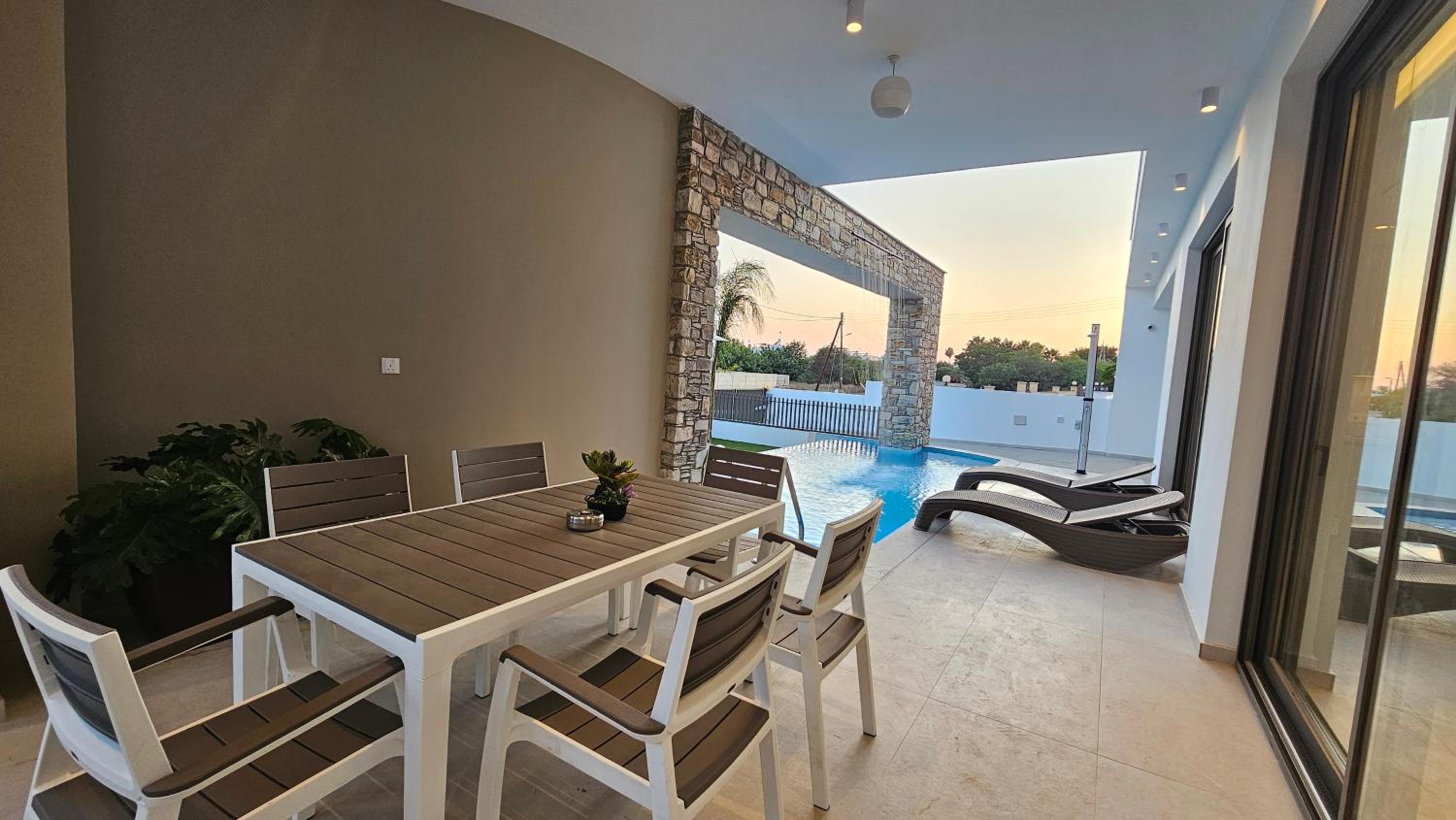 STAY Oasis Luxury Villas