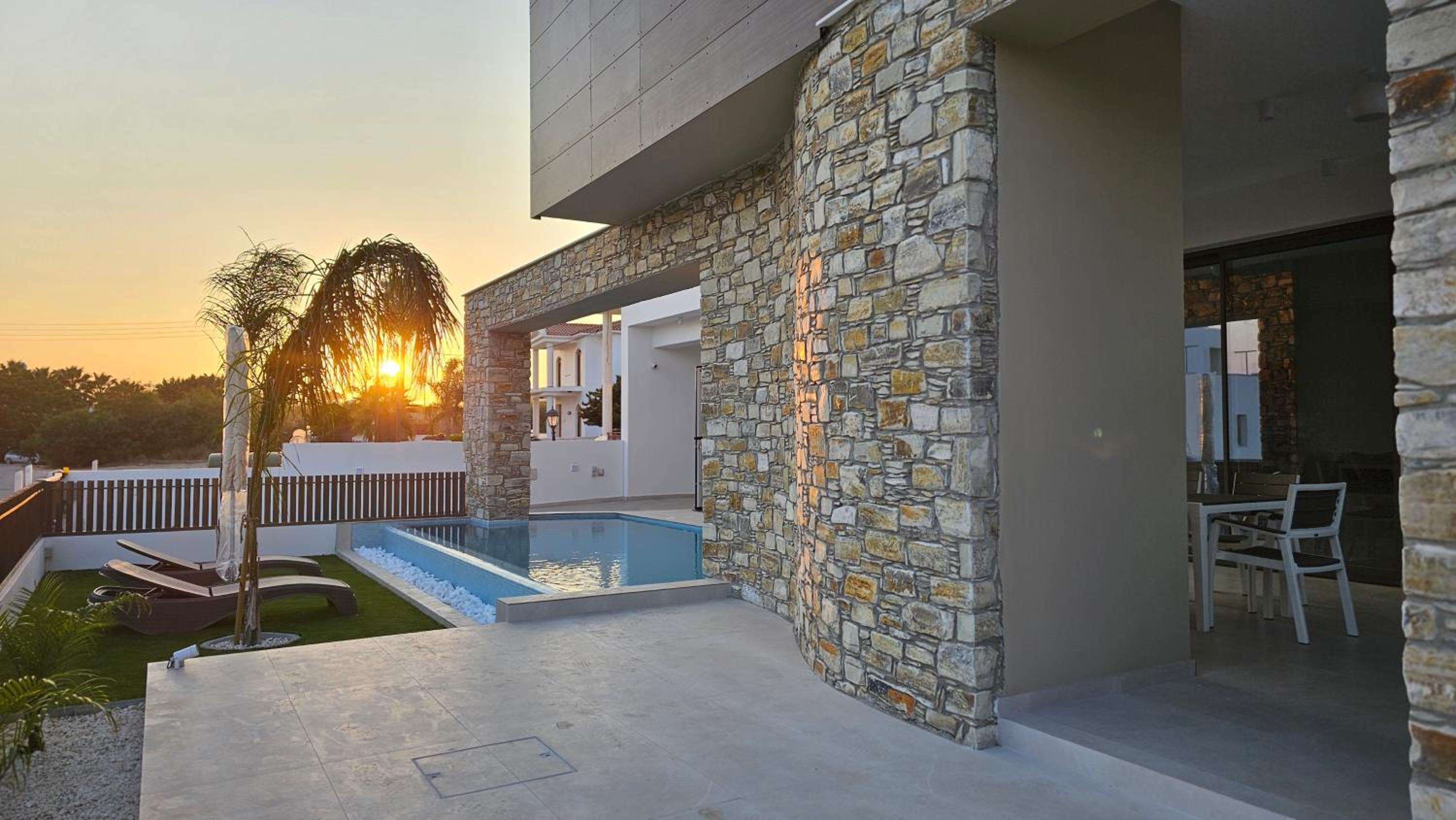 STAY Oasis Luxury Villas