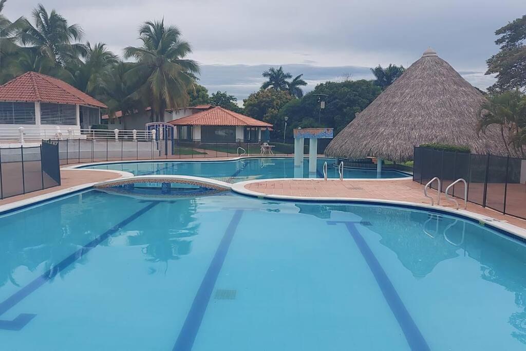 Acogedora casa de descanso con piscina privada