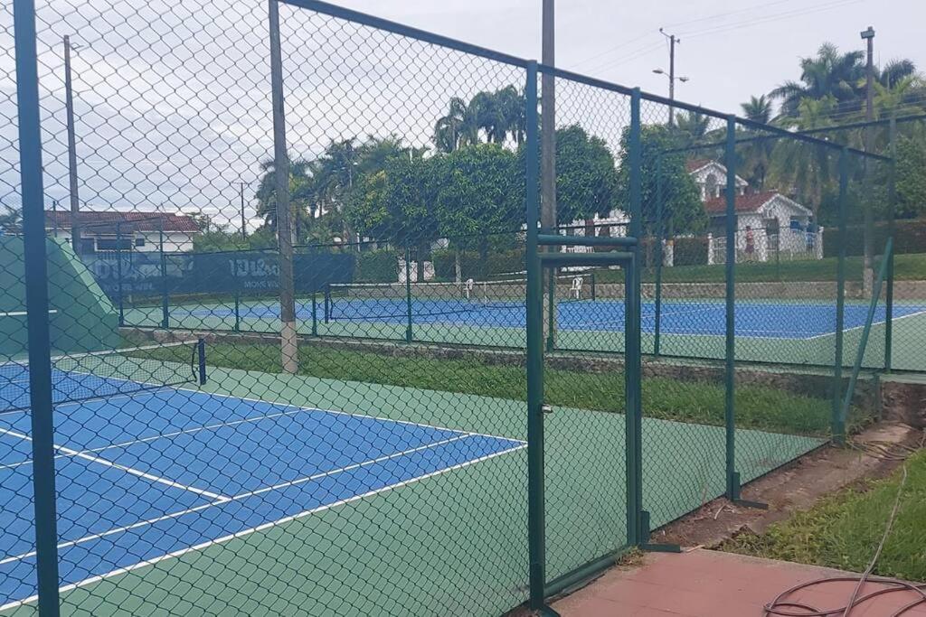 Acogedora casa de descanso con piscina privada