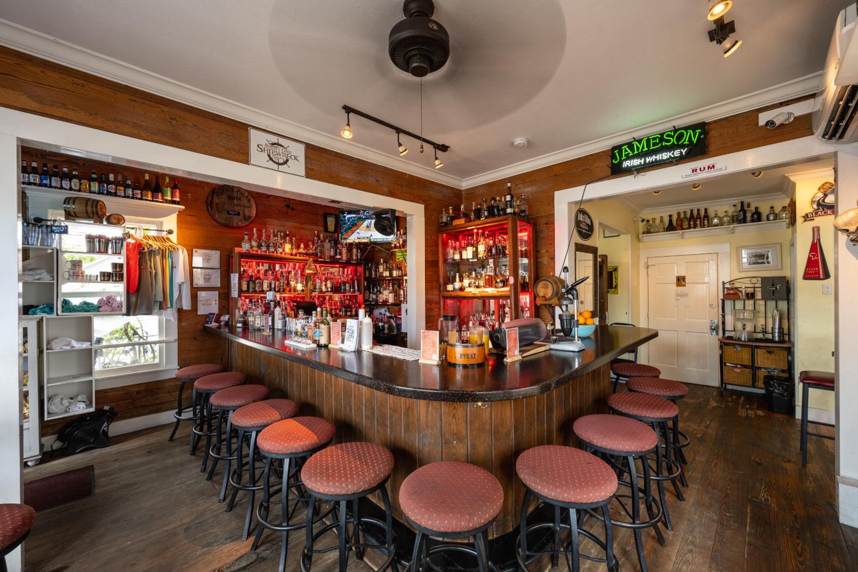 The Speakeasy Inn and Rum Bar view 2