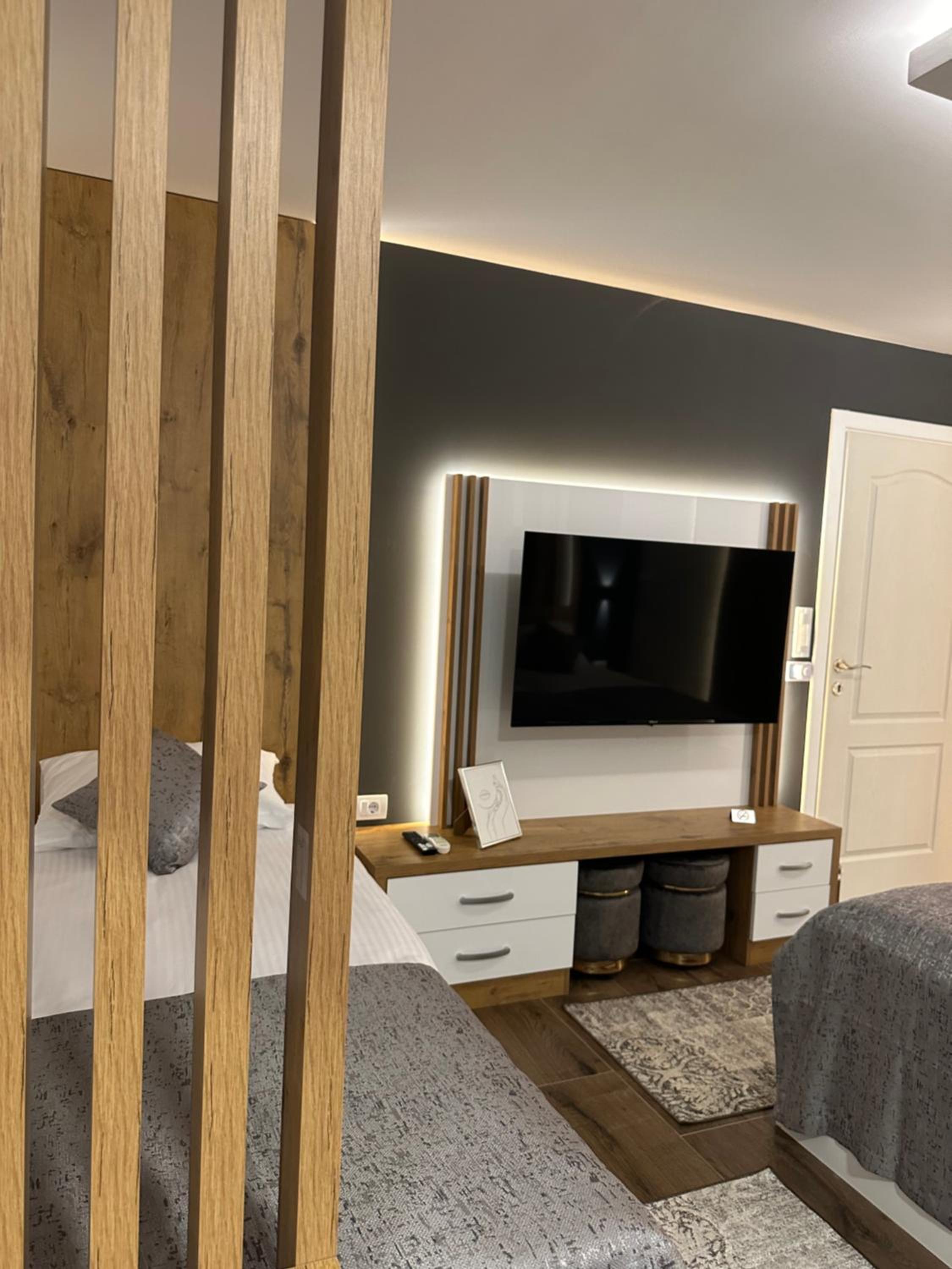 Golden Key Apartments