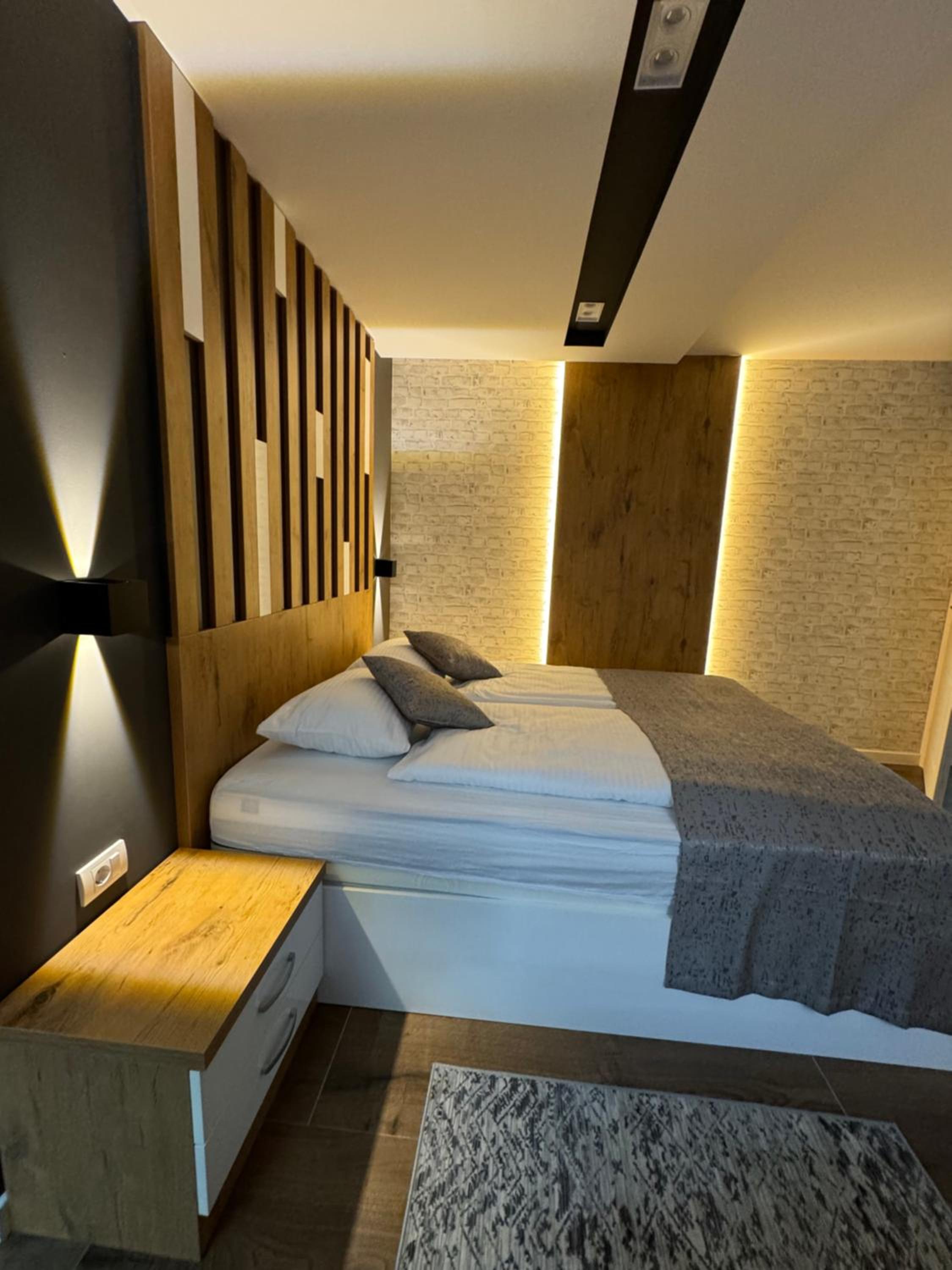 Golden Key Apartments