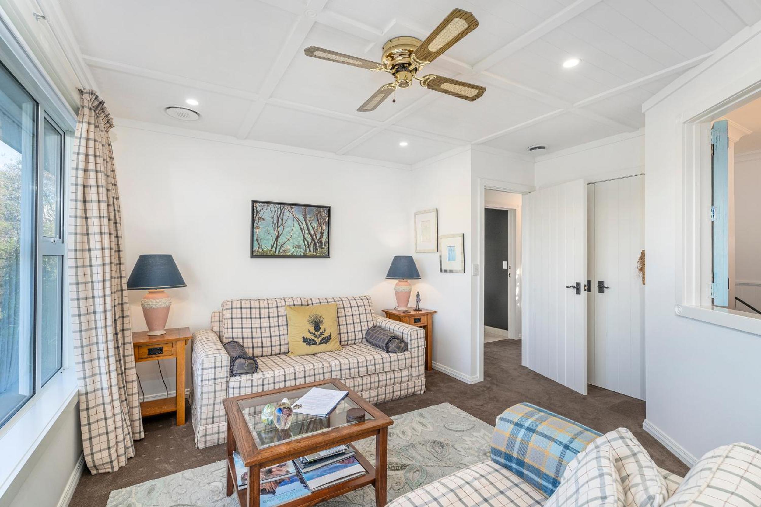 Bayview Valley Lodge Bed & Breakfast