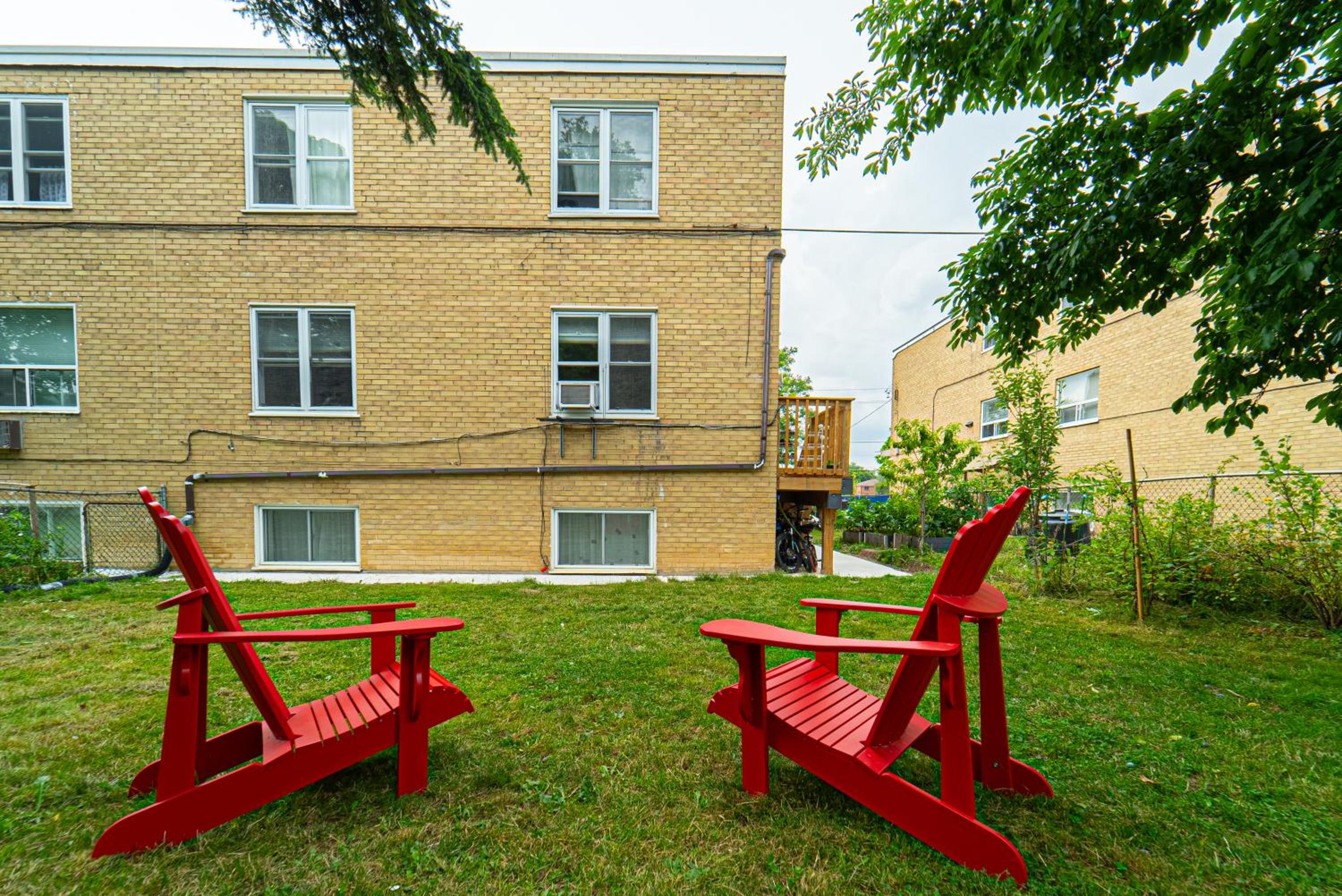 Room near Sheppard Ave with Wi-Fi, Essentials, Parking, Kitchen