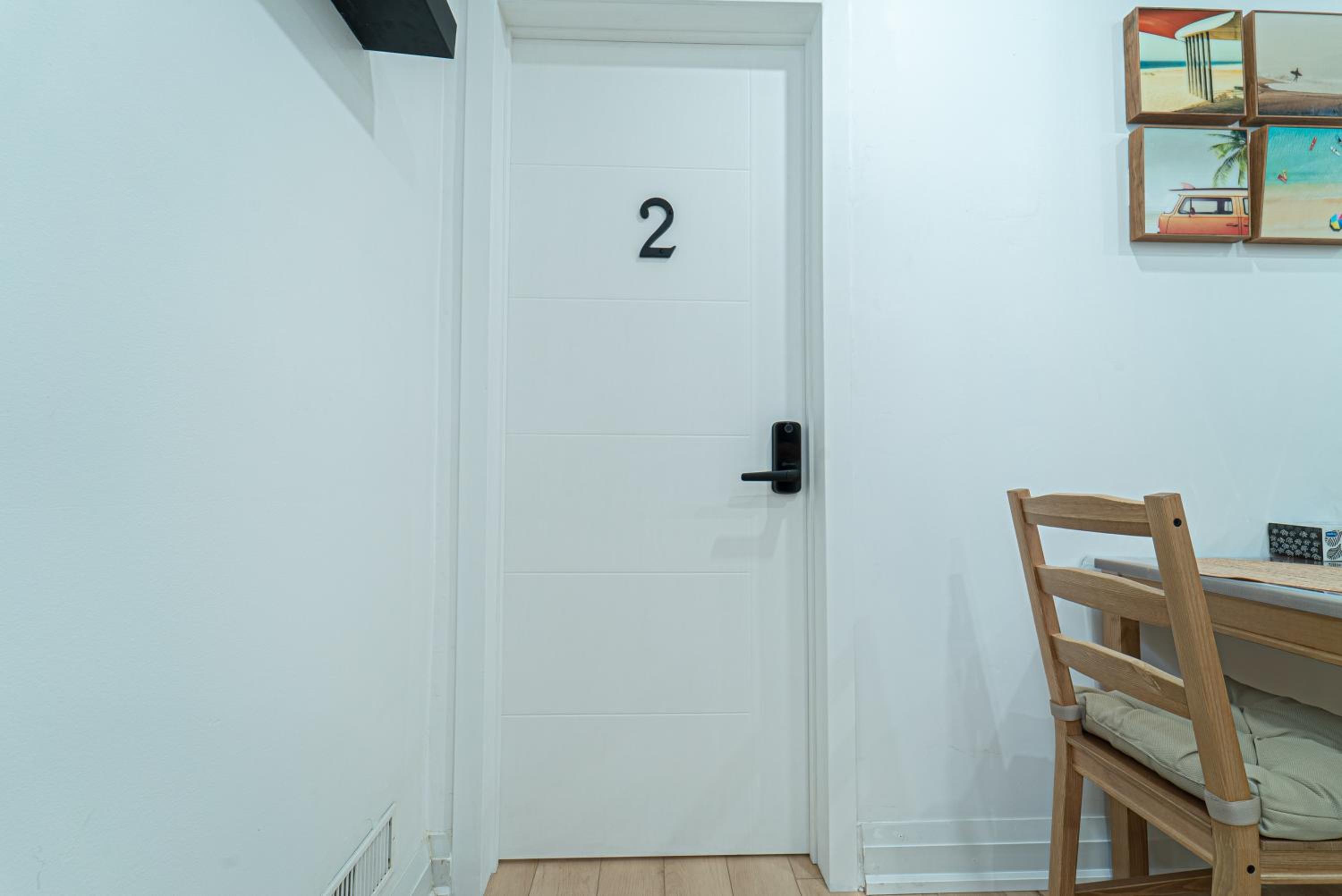 Room near Sheppard Ave with Wi-Fi, Essentials, Parking, Kitchen