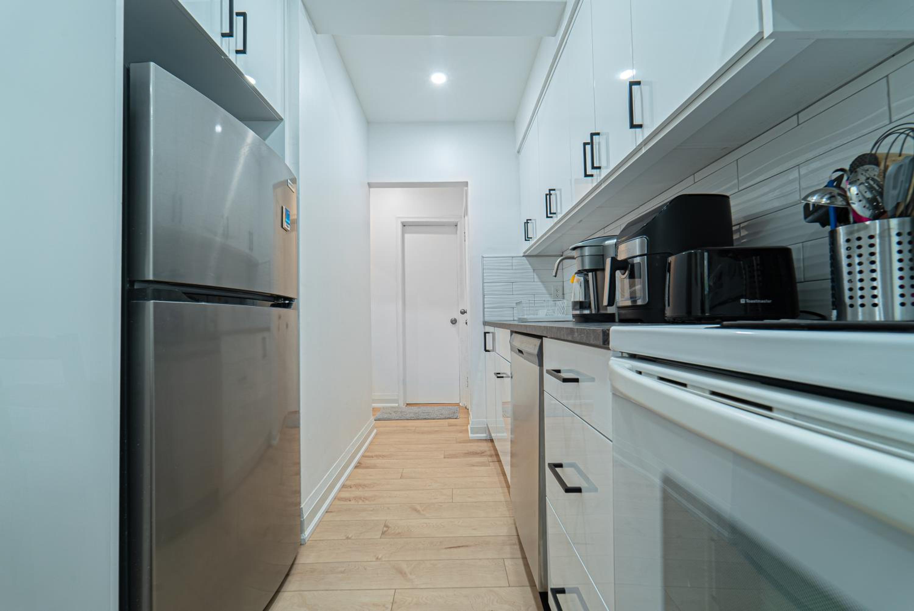 Room near Sheppard Ave with Wi-Fi, Essentials, Parking, Kitchen