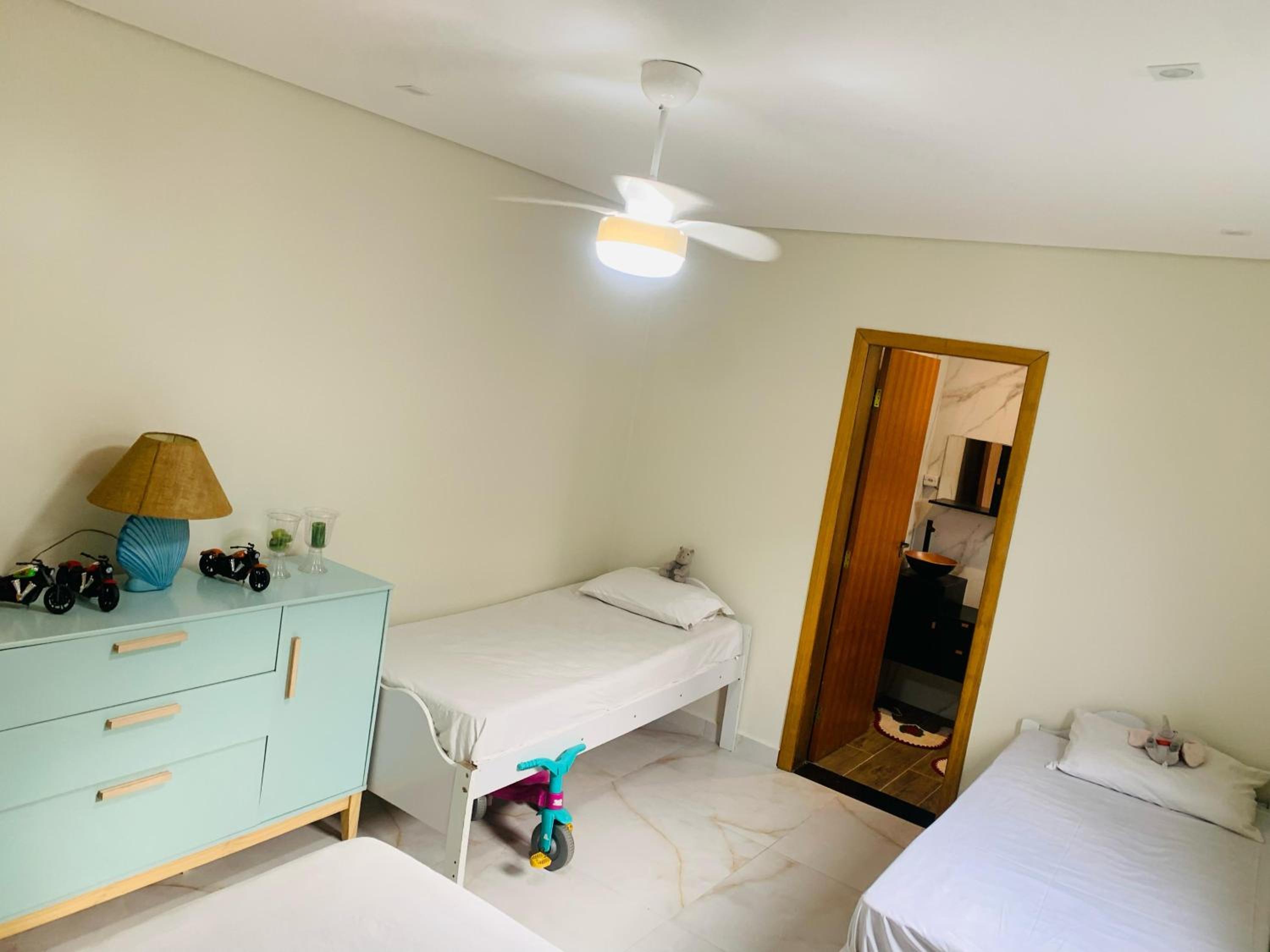 Casa Moderna de Praia no Condomínio Beira Mar