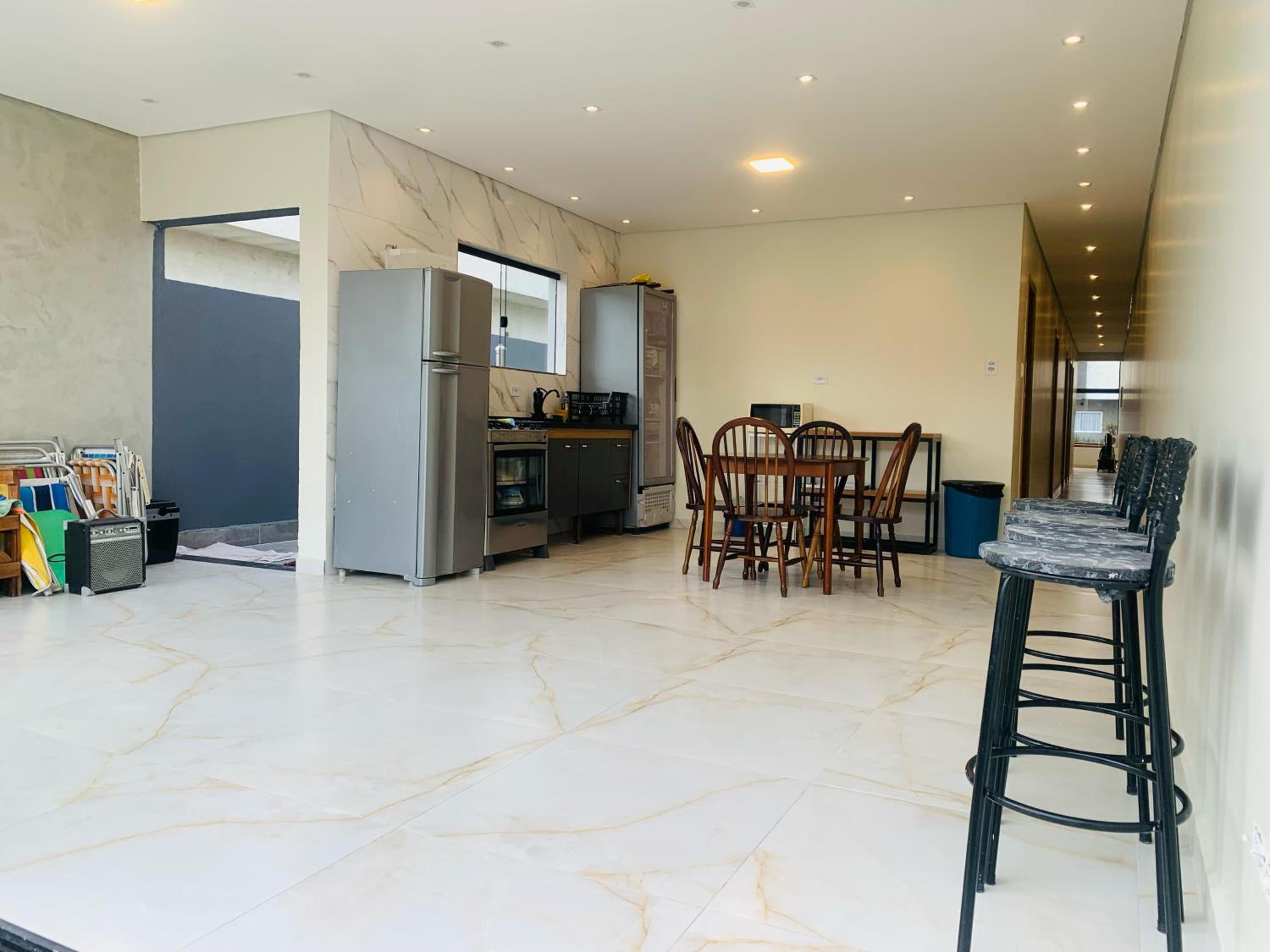 Casa Moderna de Praia no Condomínio Beira Mar
