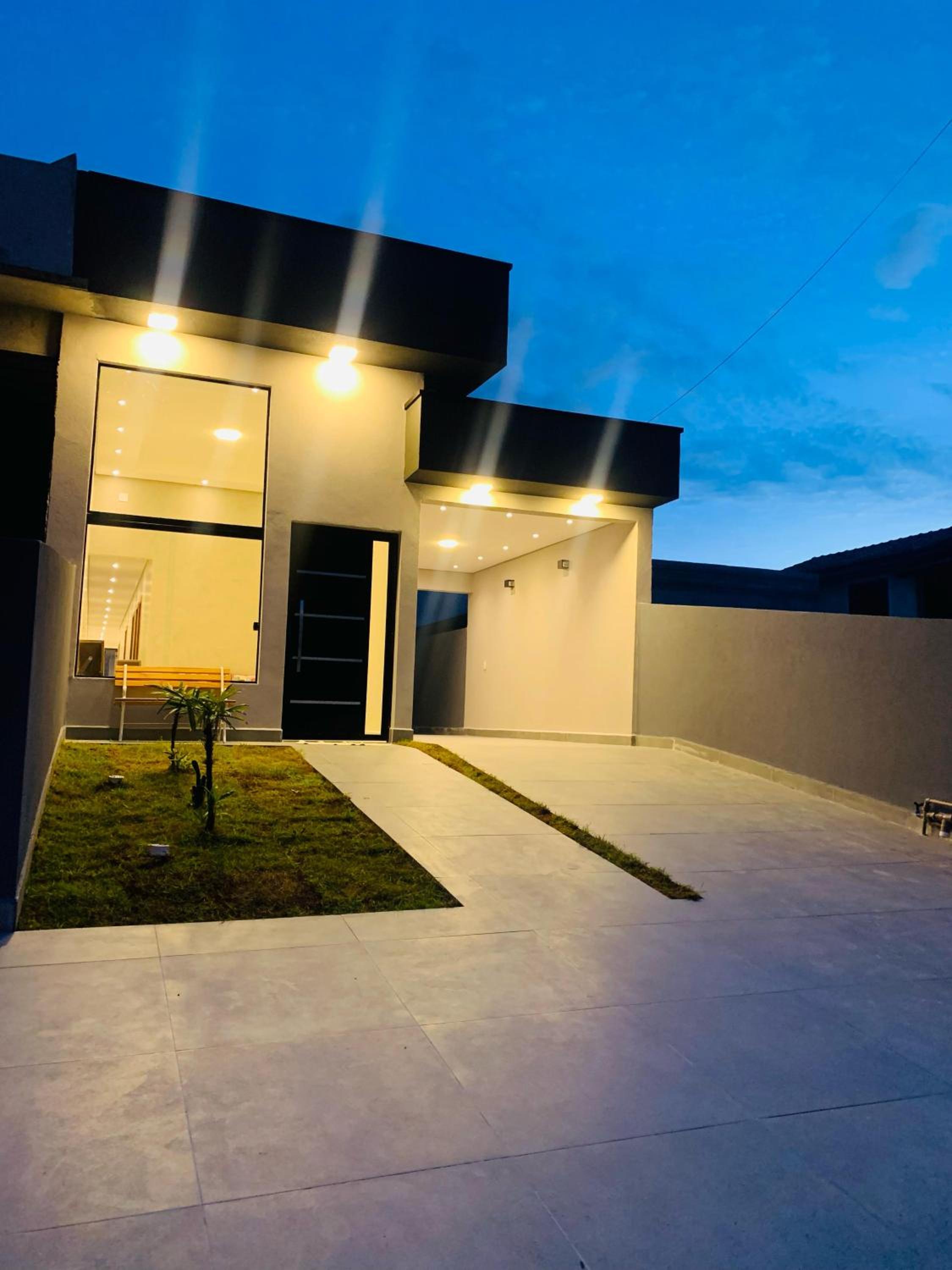 Casa Moderna de Praia no Condomínio Beira Mar