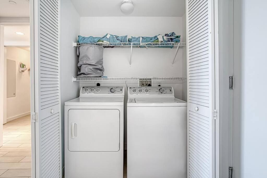 High-Floor Oceanview Apartment