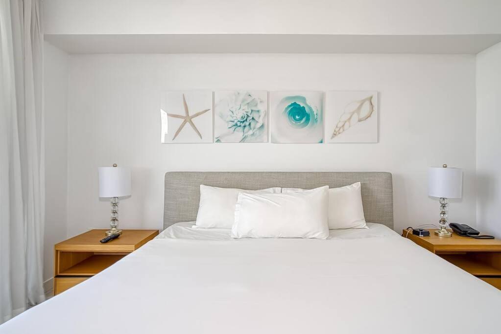 High-Floor Oceanview Apartment