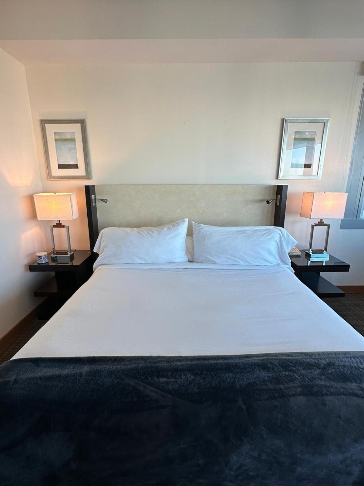 Brickell 31th Floor Sea View Free Parking by Palermo Home Miami
