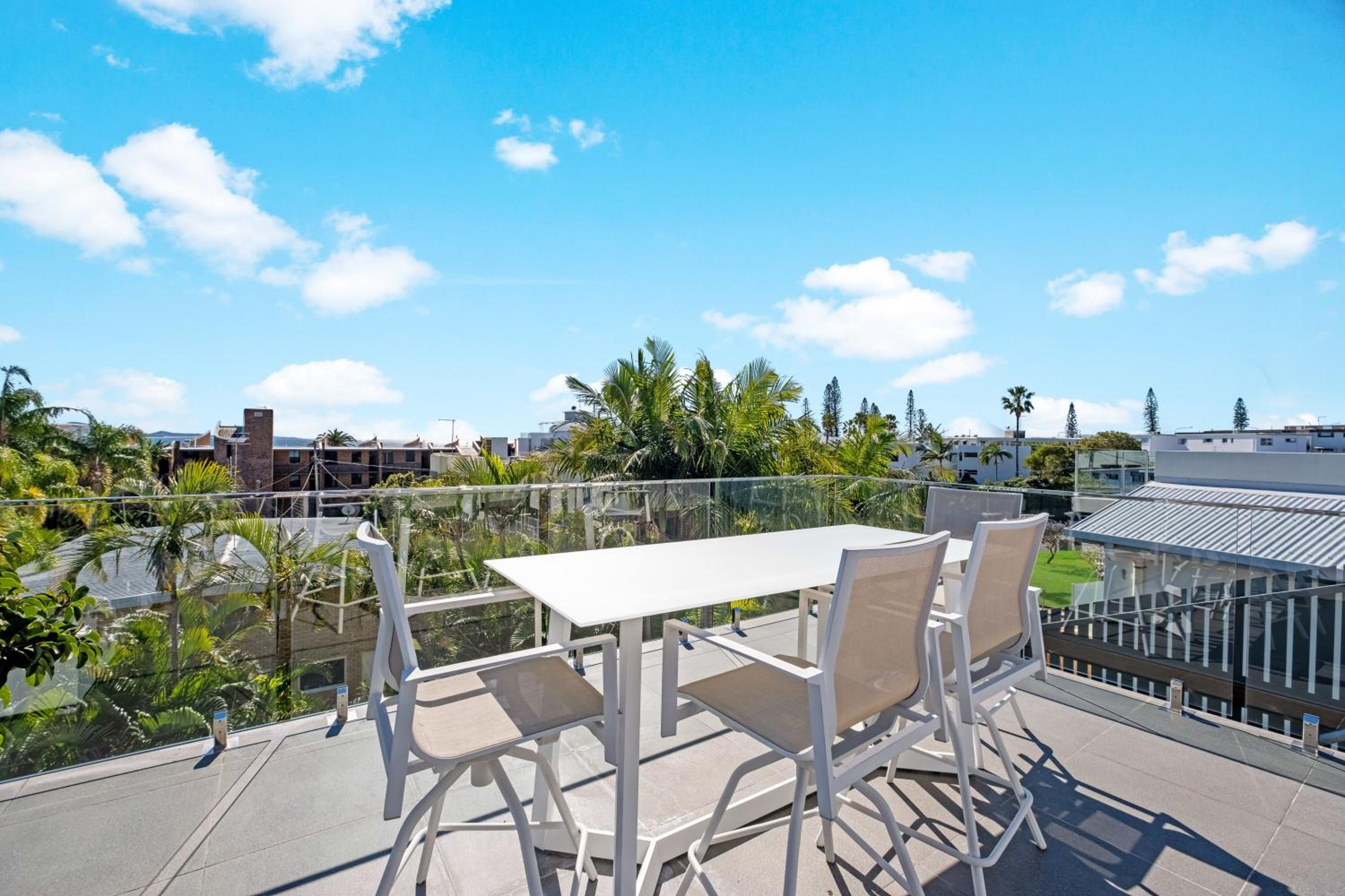 Seaside Luxury in Alexandra Headland