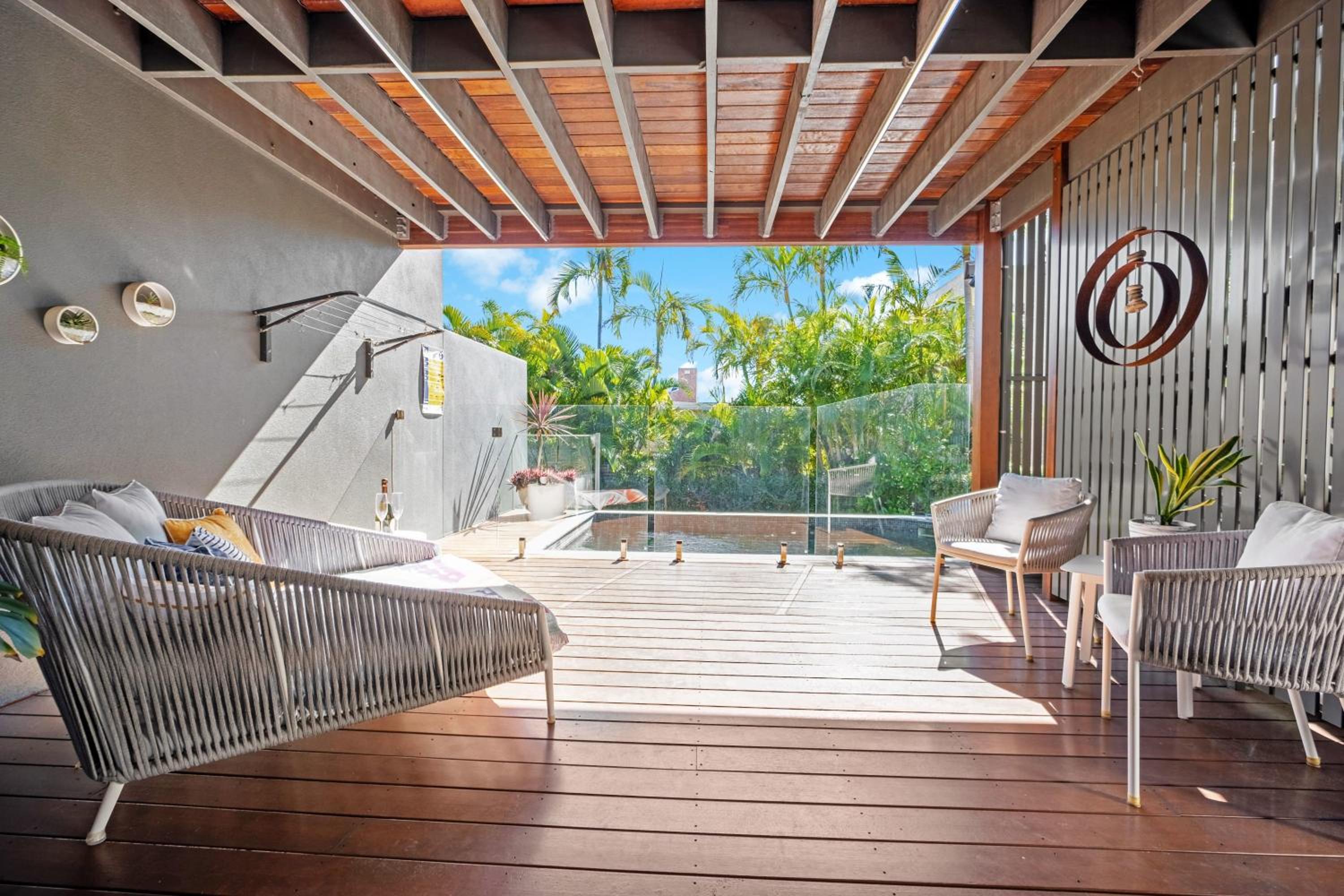 Seaside Luxury in Alexandra Headland