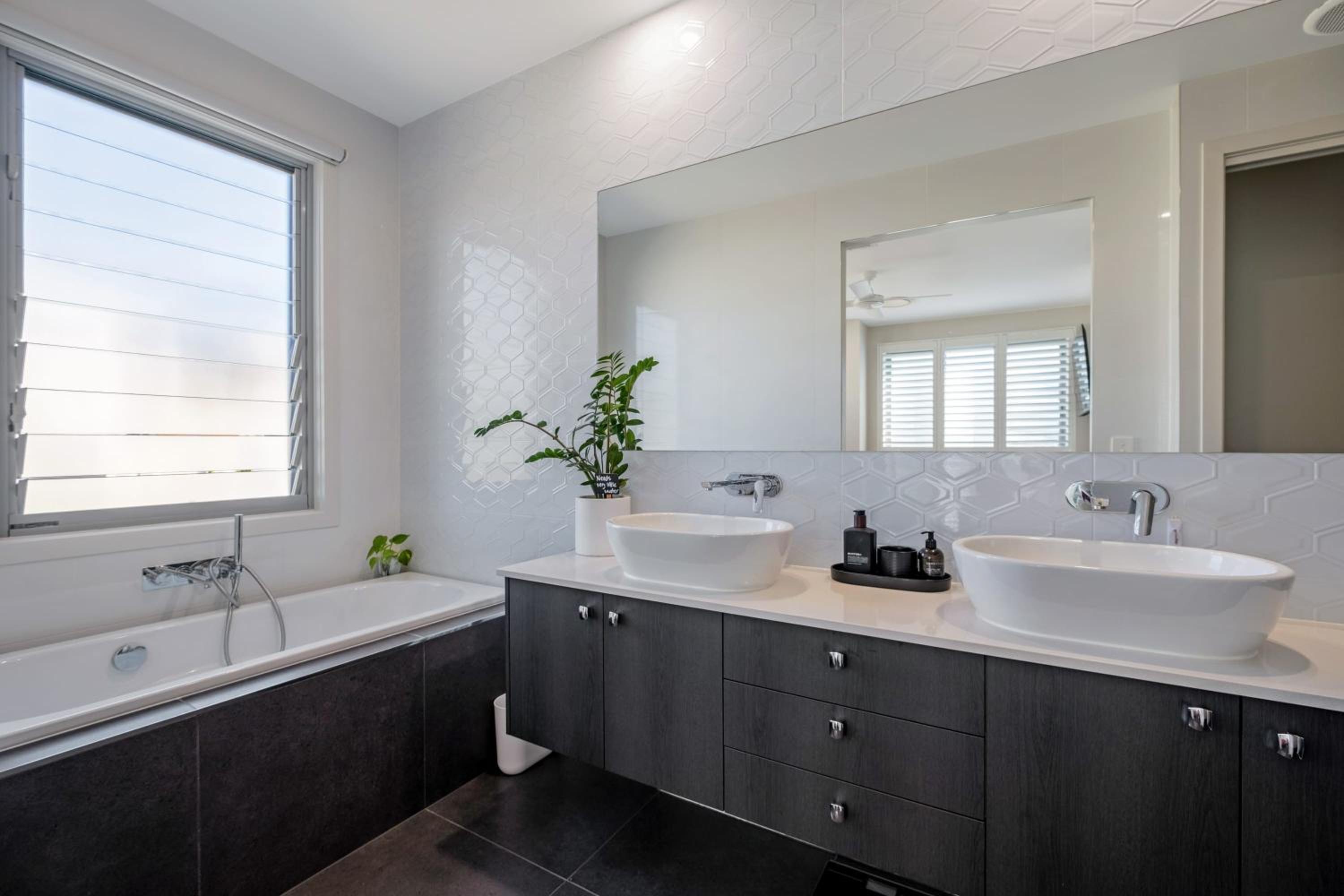 Seaside Luxury in Alexandra Headland