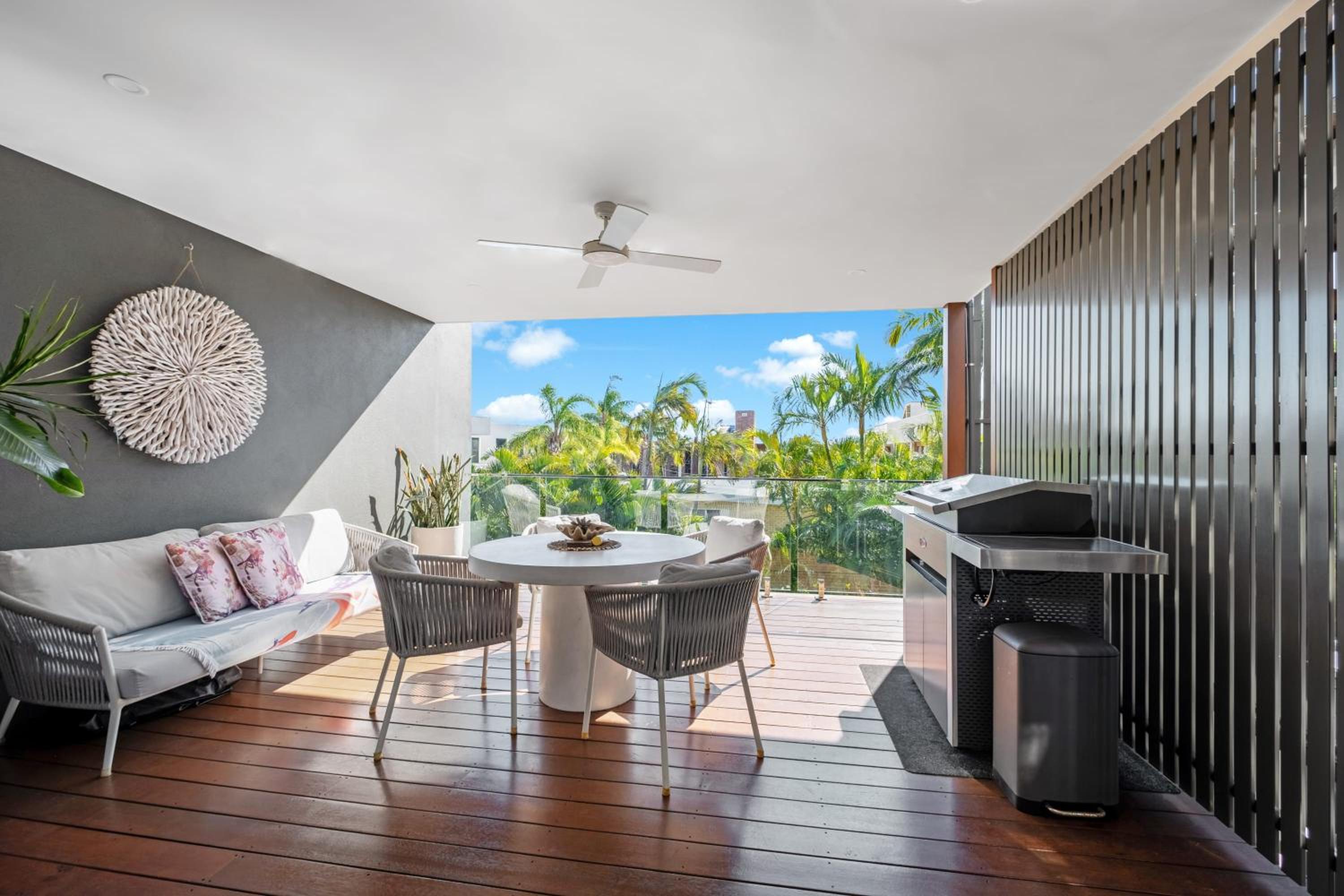 Seaside Luxury in Alexandra Headland