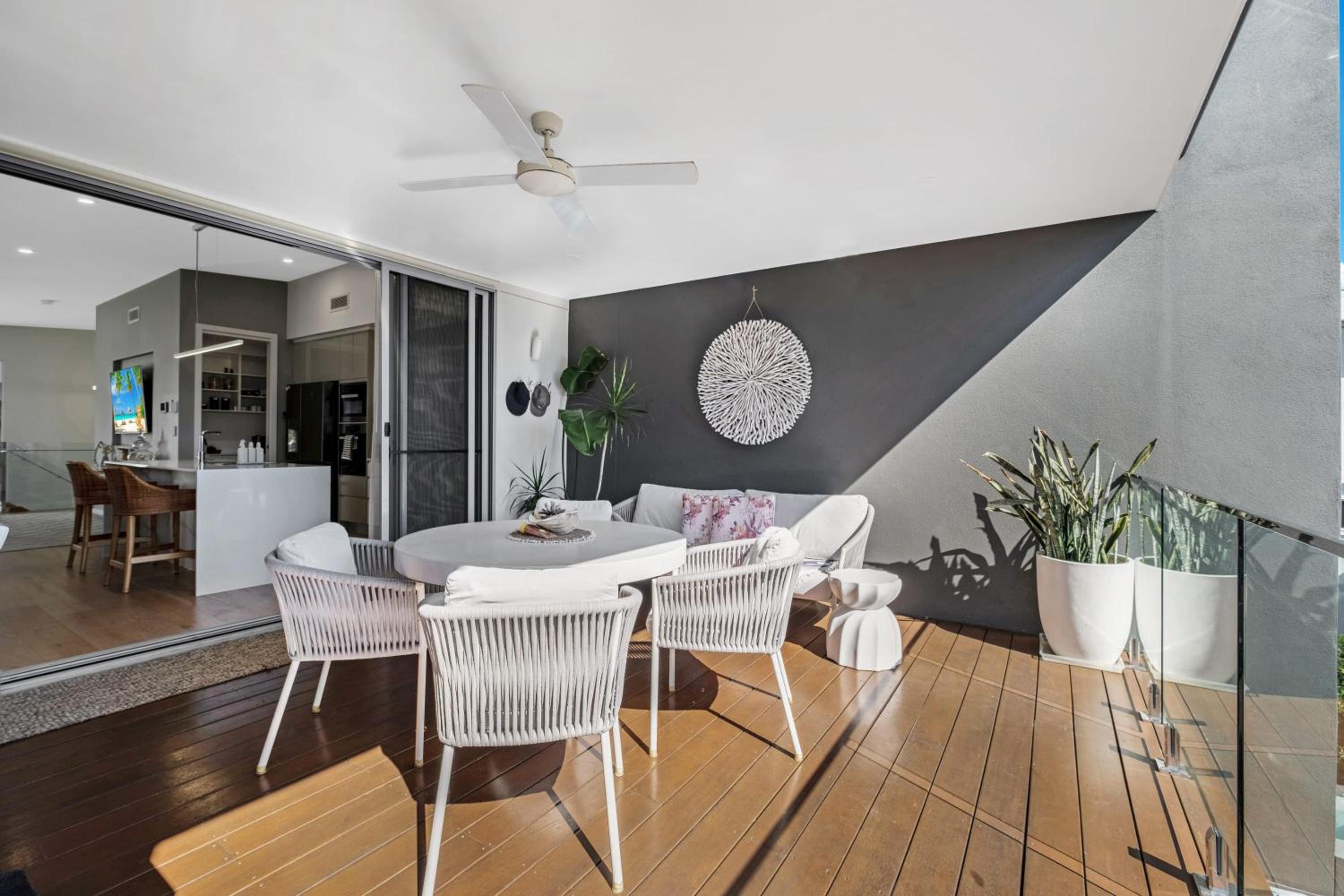 Seaside Luxury in Alexandra Headland