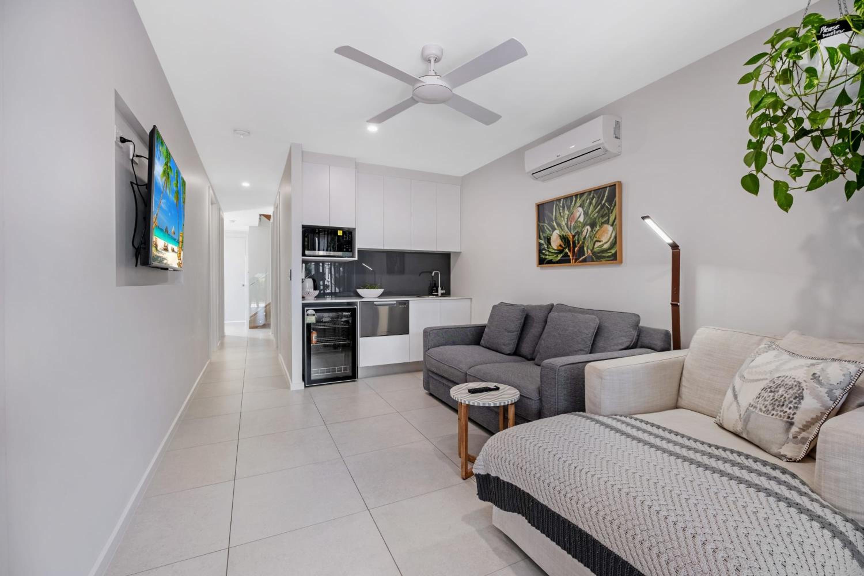 Seaside Luxury in Alexandra Headland
