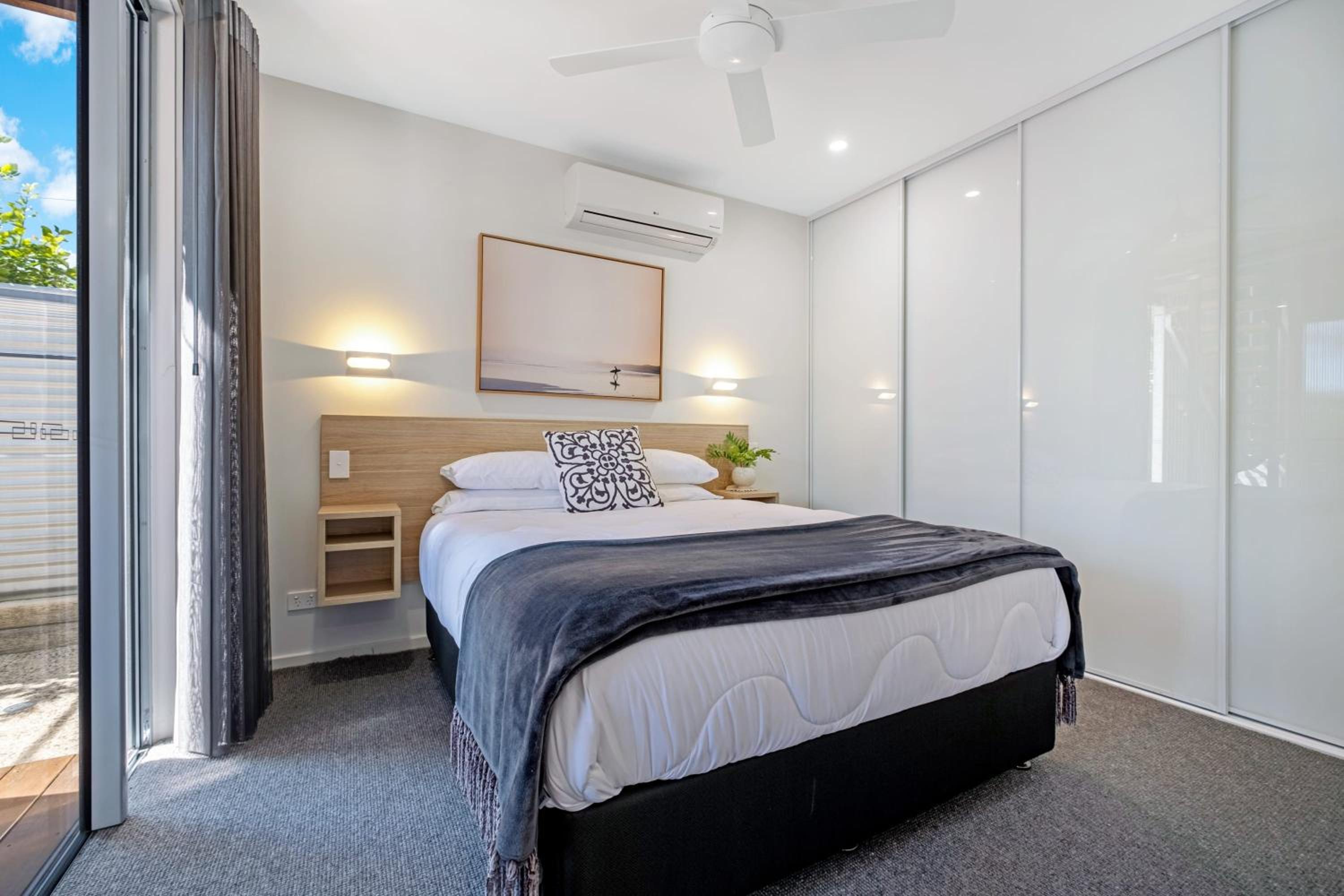 Seaside Luxury in Alexandra Headland