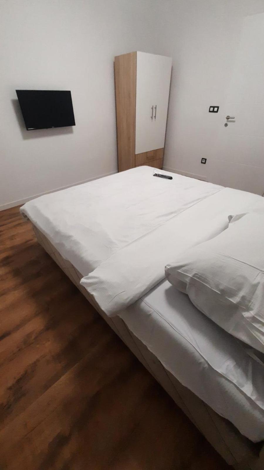 Apartments White House Bihac