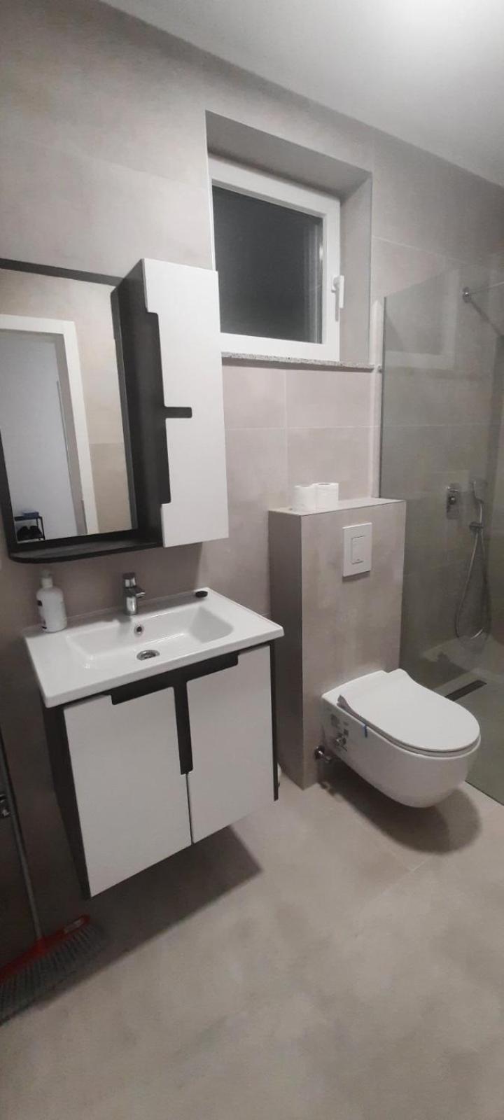 Apartments White House Bihac
