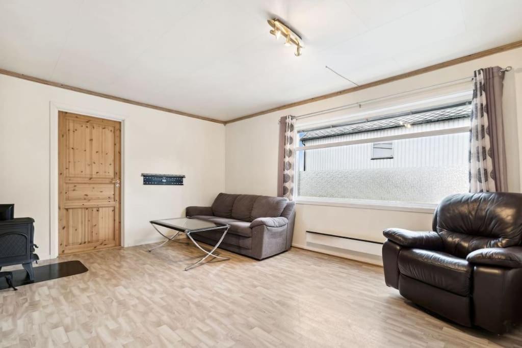 Three bedrooms apartment - Central - Lakeview