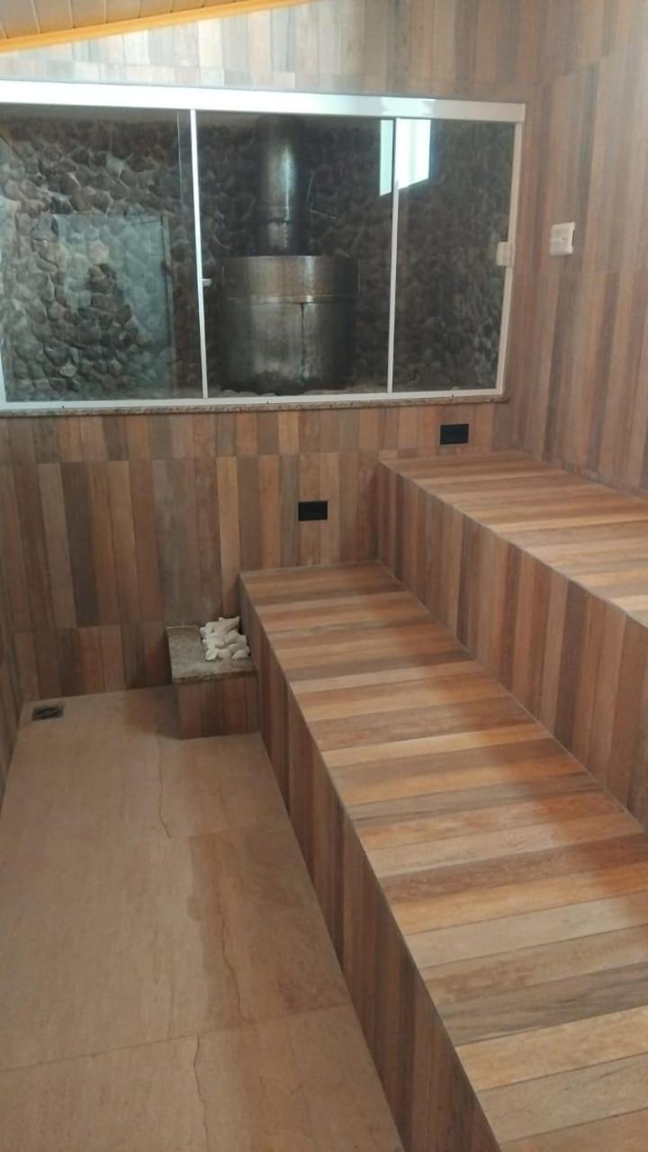 Apartamento no Condomínio Imperial