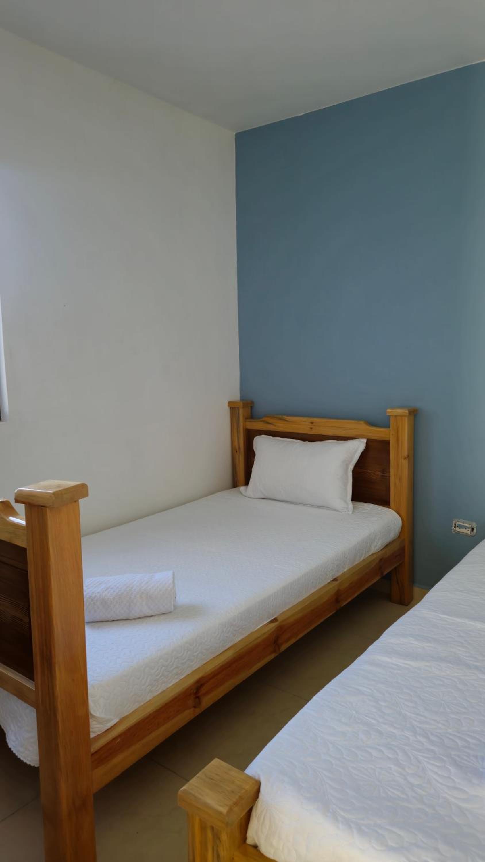 Apartamentos PRIVADOS 2 - 3 Habitaciones 4 Piscinas, 3 Jacuzzi, Sauna Cerca Aeropuerto Eden y Parque del Cafe por Molca Travel