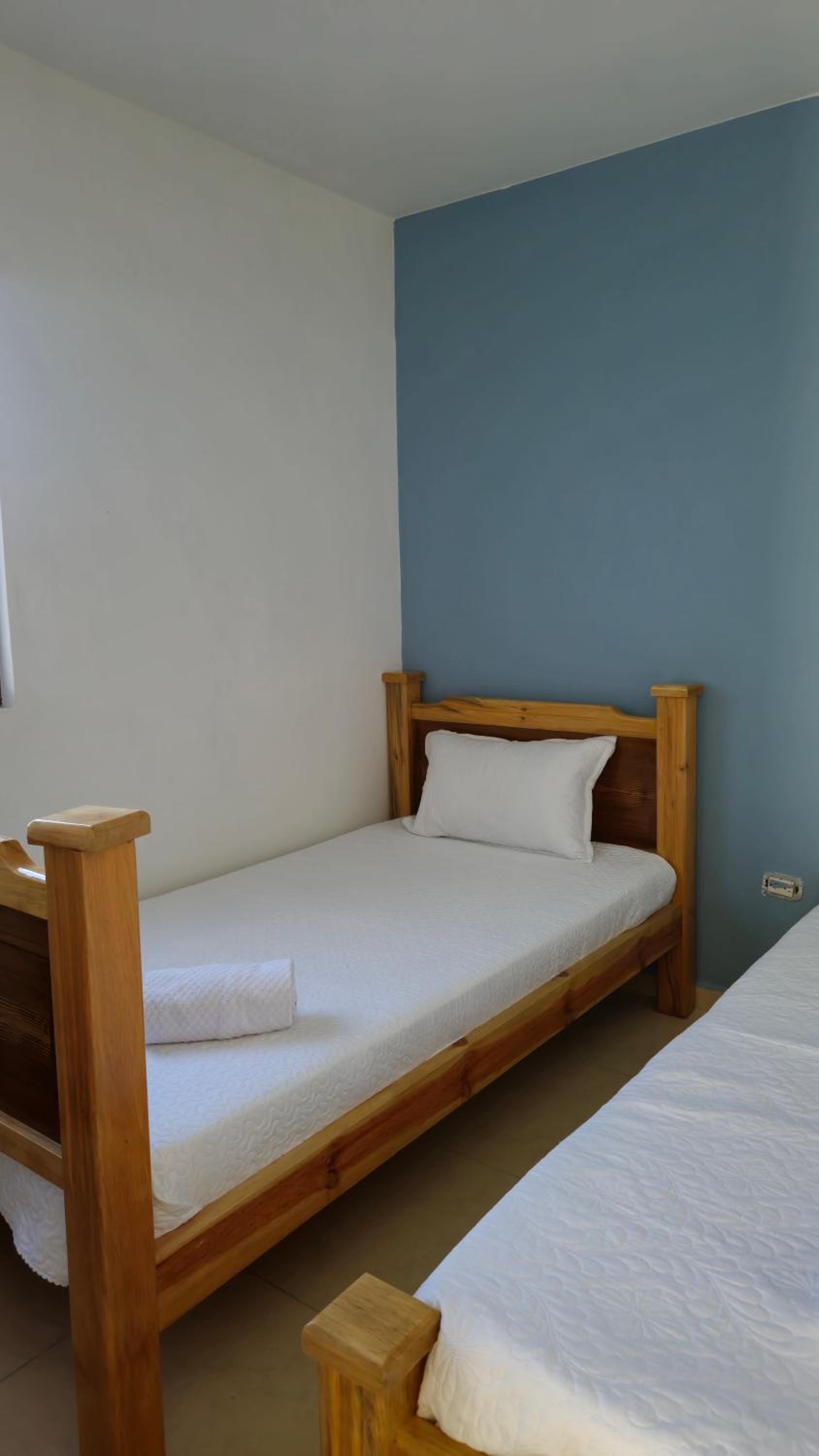 Apartamentos PRIVADOS 2 - 3 Habitaciones 4 Piscinas, 3 Jacuzzi, Sauna Cerca Aeropuerto Eden y Parque del Cafe por Molca Travel