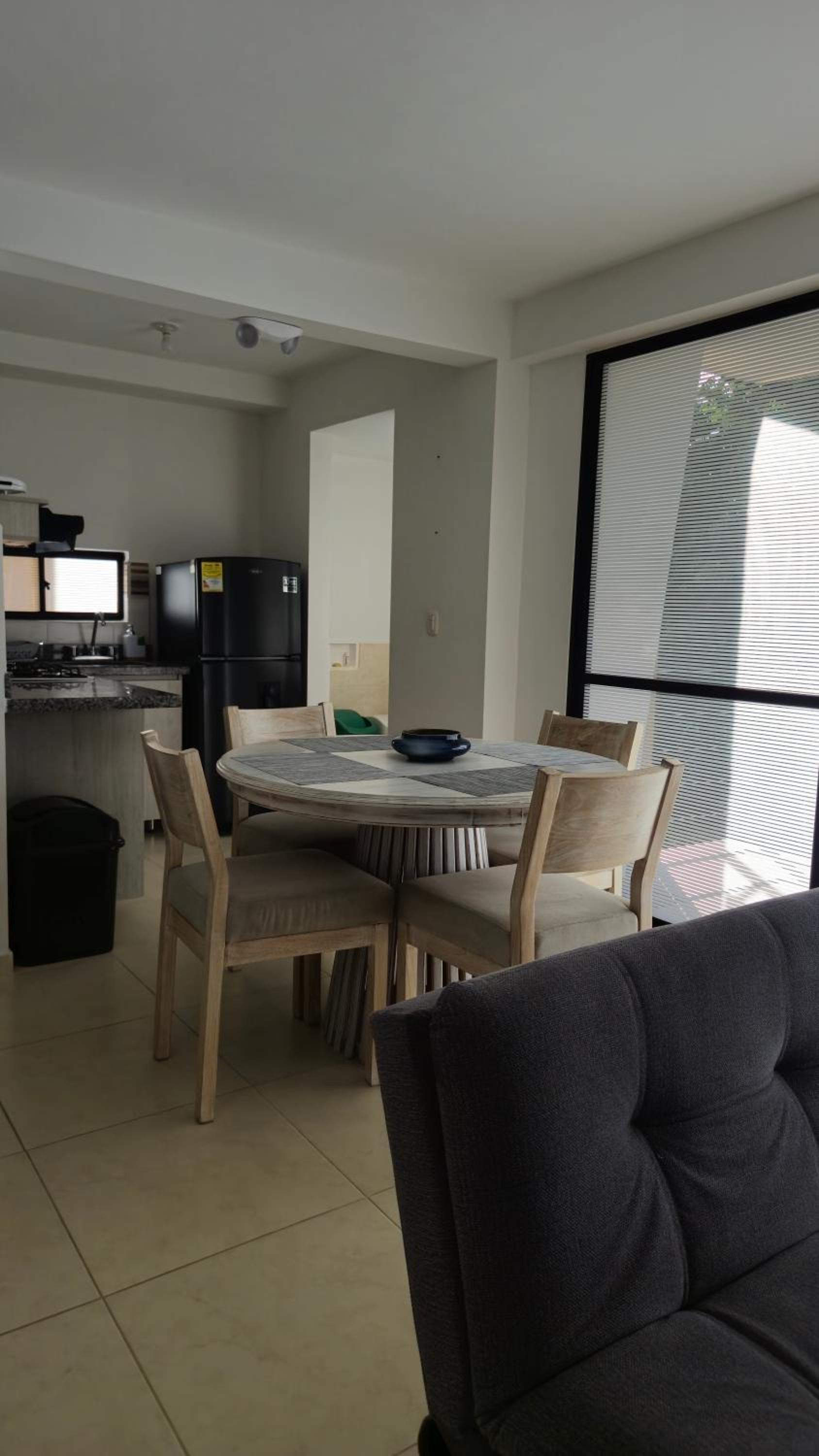 Apartamentos PRIVADOS 2 - 3 Habitaciones 4 Piscinas, 3 Jacuzzi, Sauna Cerca Aeropuerto Eden y Parque del Cafe por Molca Travel