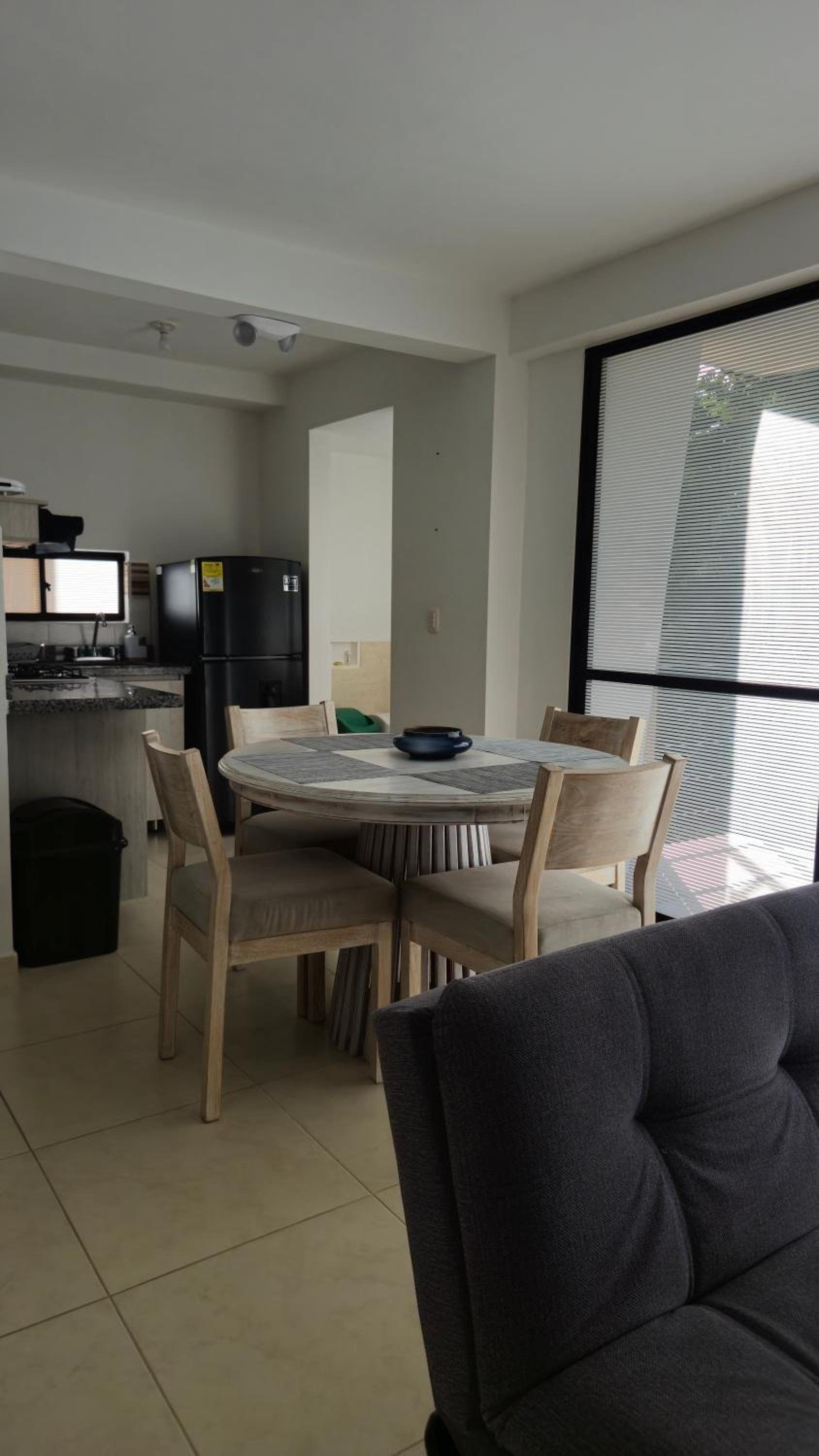Apartamentos PRIVADOS 2 - 3 Habitaciones 4 Piscinas, 3 Jacuzzi, Sauna Cerca Aeropuerto Eden y Parque del Cafe por Molca Travel